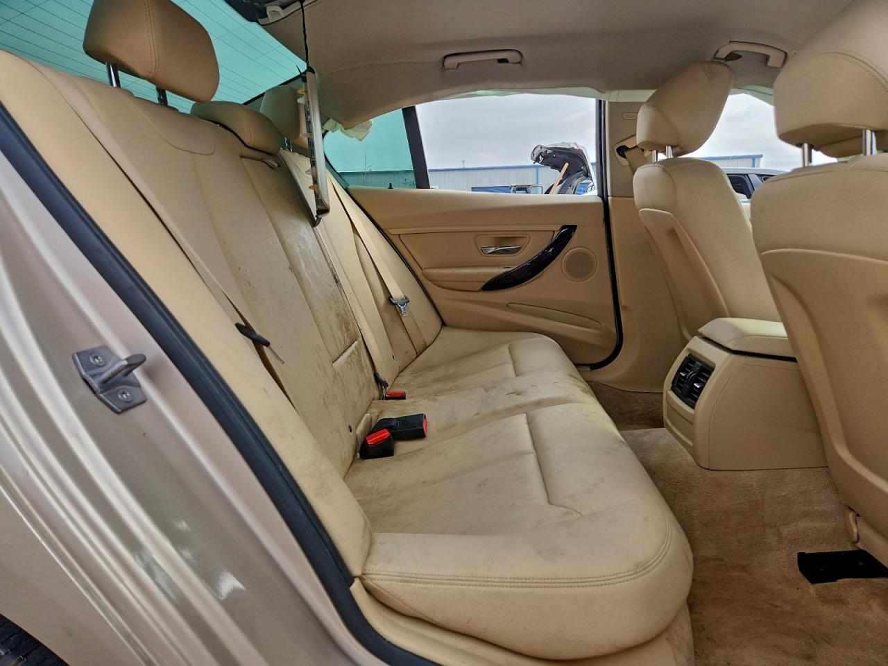 2014 Bmw 320 I Beige vin: WBA3B1G58ENS81387