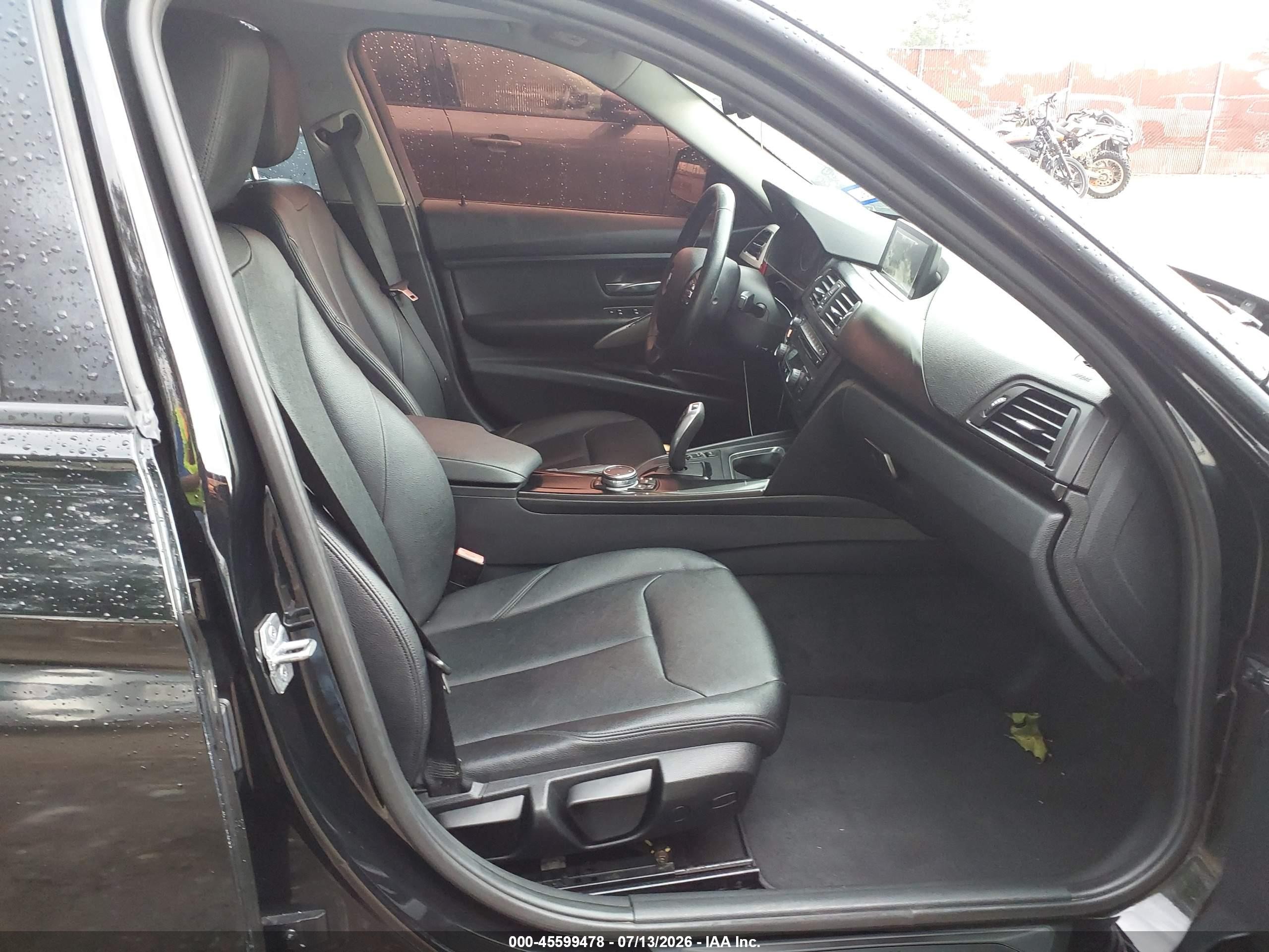 2015 Bmw 320i   Black vin: WBA3B1G58FNT04426