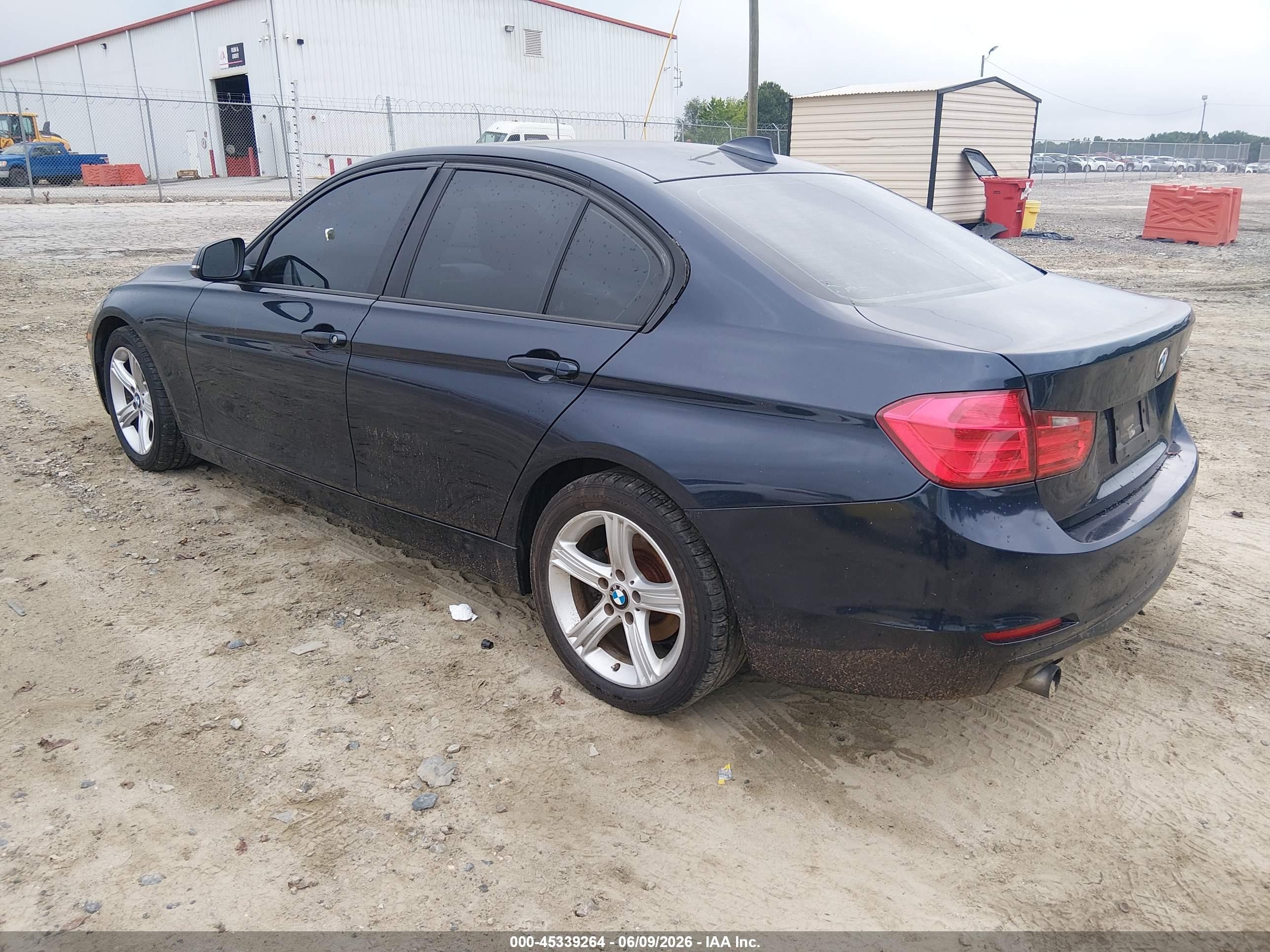 2015 Bmw 320i   Blue vin: WBA3B1G58FNT05835