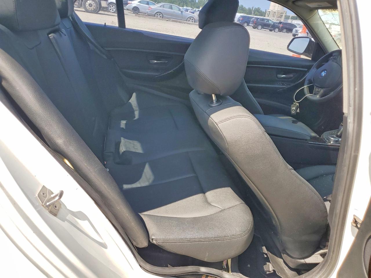 2015 Bmw 320 I White vin: WBA3B1G58FNT64674