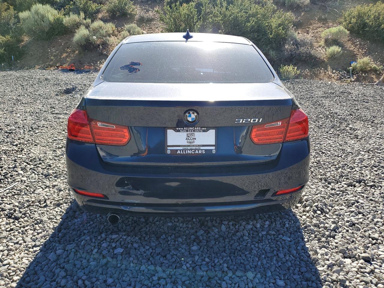 2014 Bmw 320 I Blue vin: WBA3B1G59ENS79311