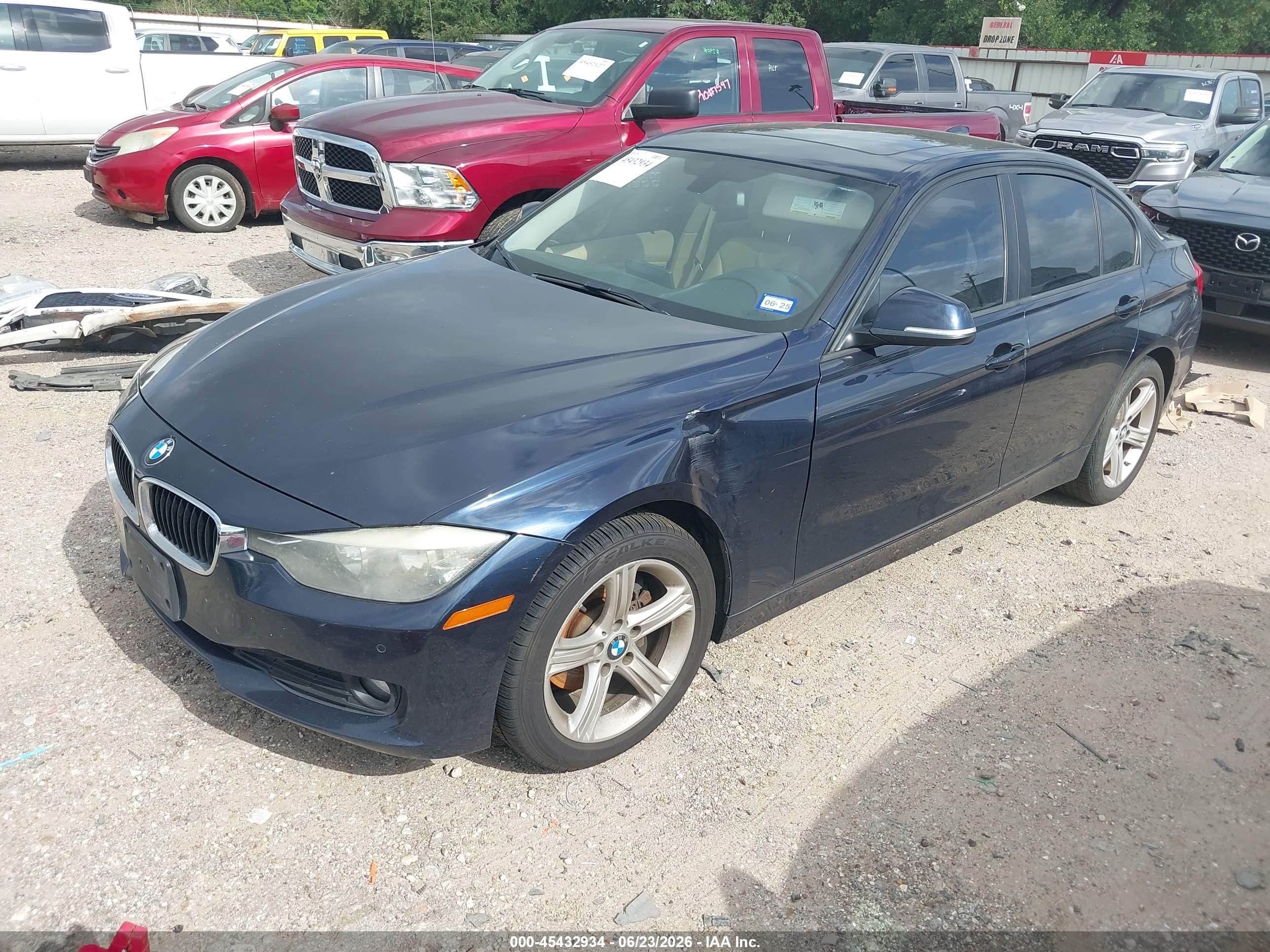 2015 Bmw 320i   Blue vin: WBA3B1G5XFNT05769