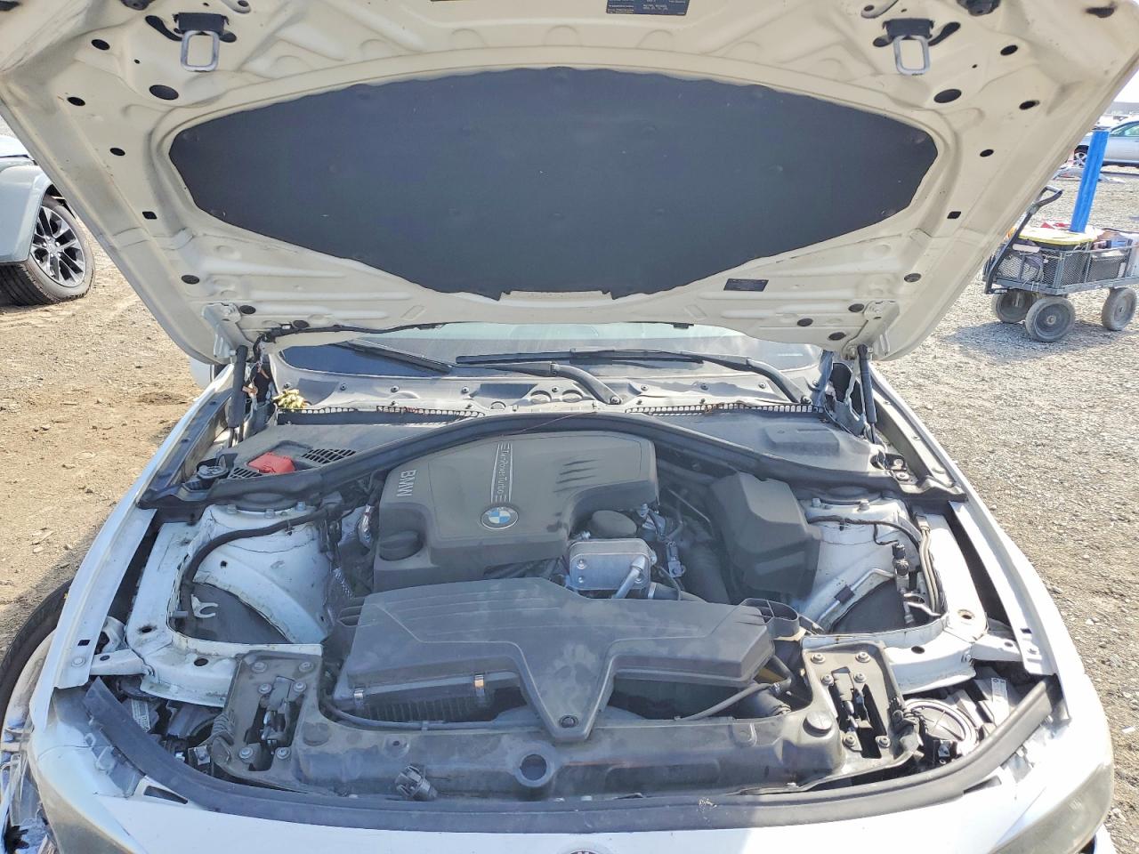 2015 Bmw 320 I White vin: WBA3B1G5XFNT63607