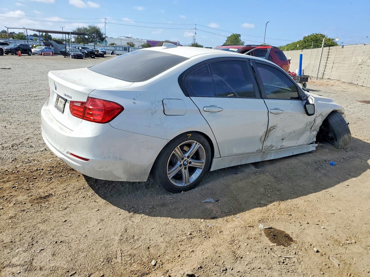 2015 Bmw 320 I White vin: WBA3B1G5XFNT63607