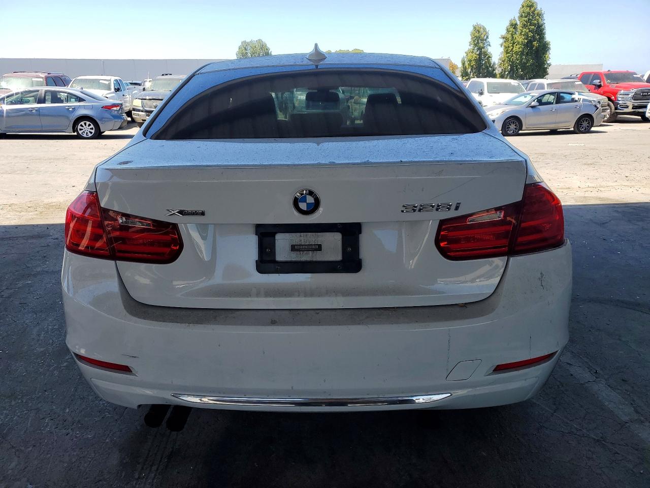 2013 Bmw 328 Xi White vin: WBA3B3C51DF541543