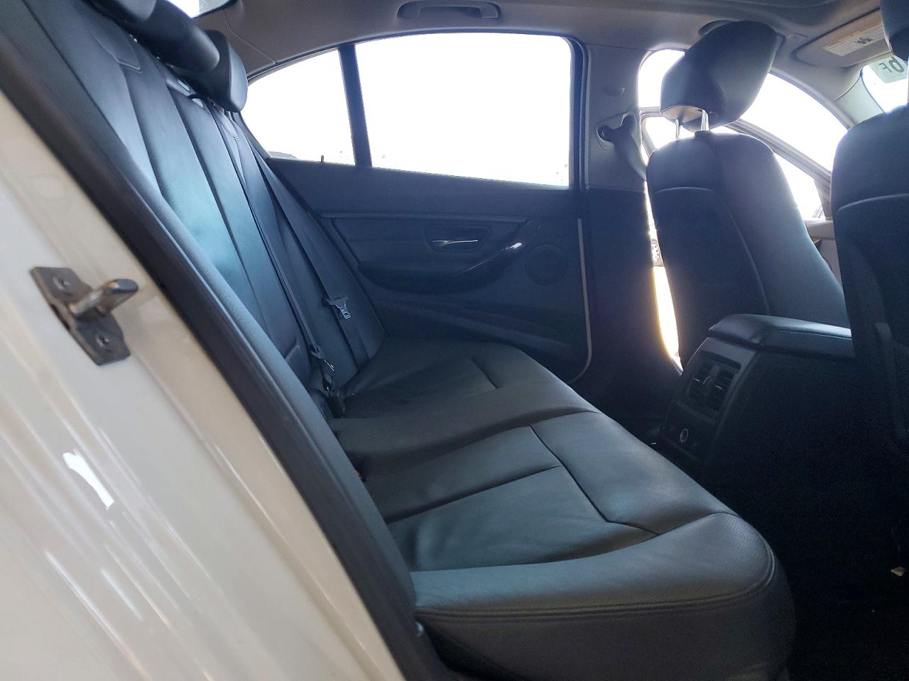 2013 Bmw 328 Xi White vin: WBA3B3C51DF541543