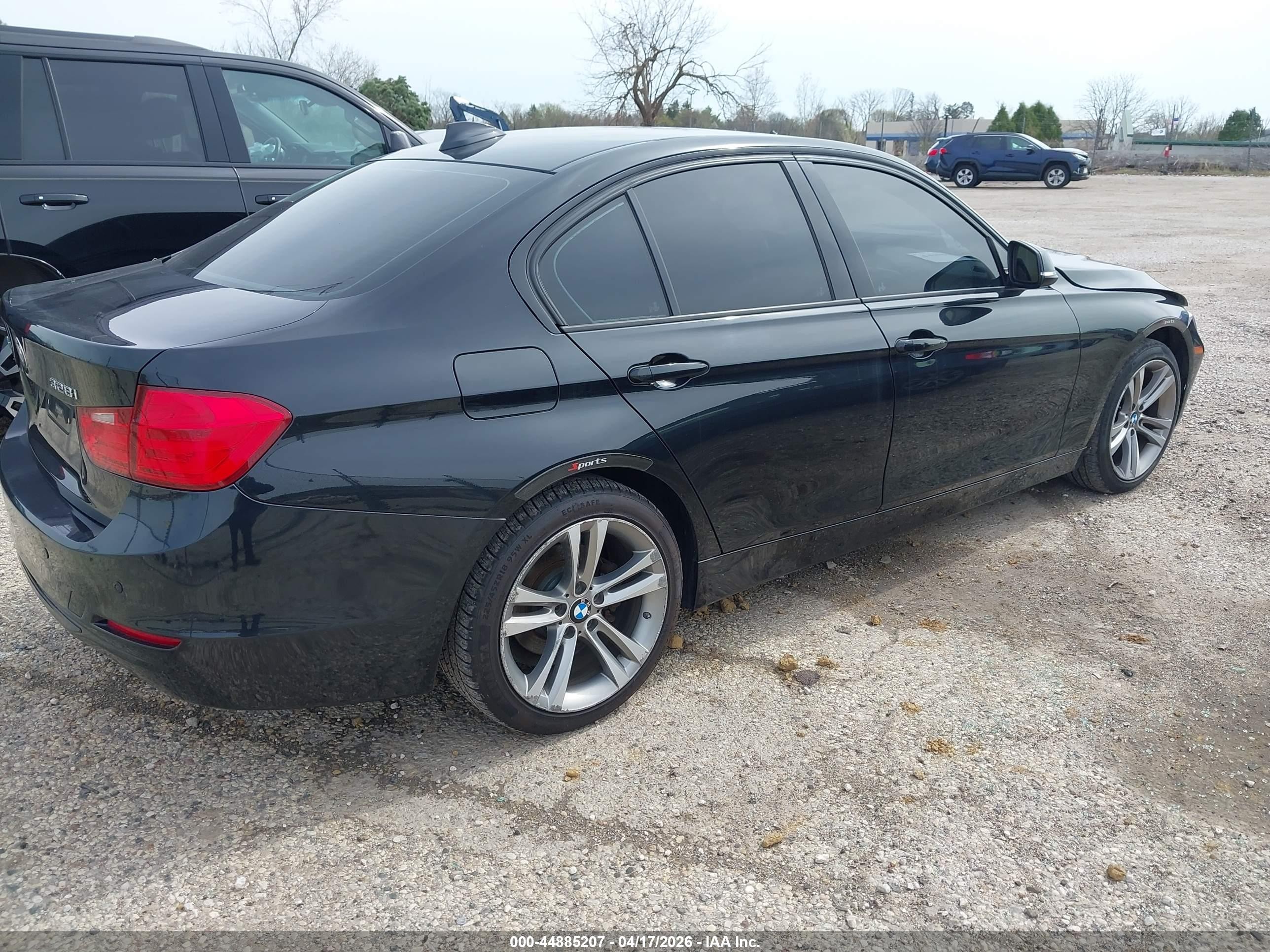 2014 Bmw 328i Xdrive Черный vin: WBA3B3C51EJ978702
