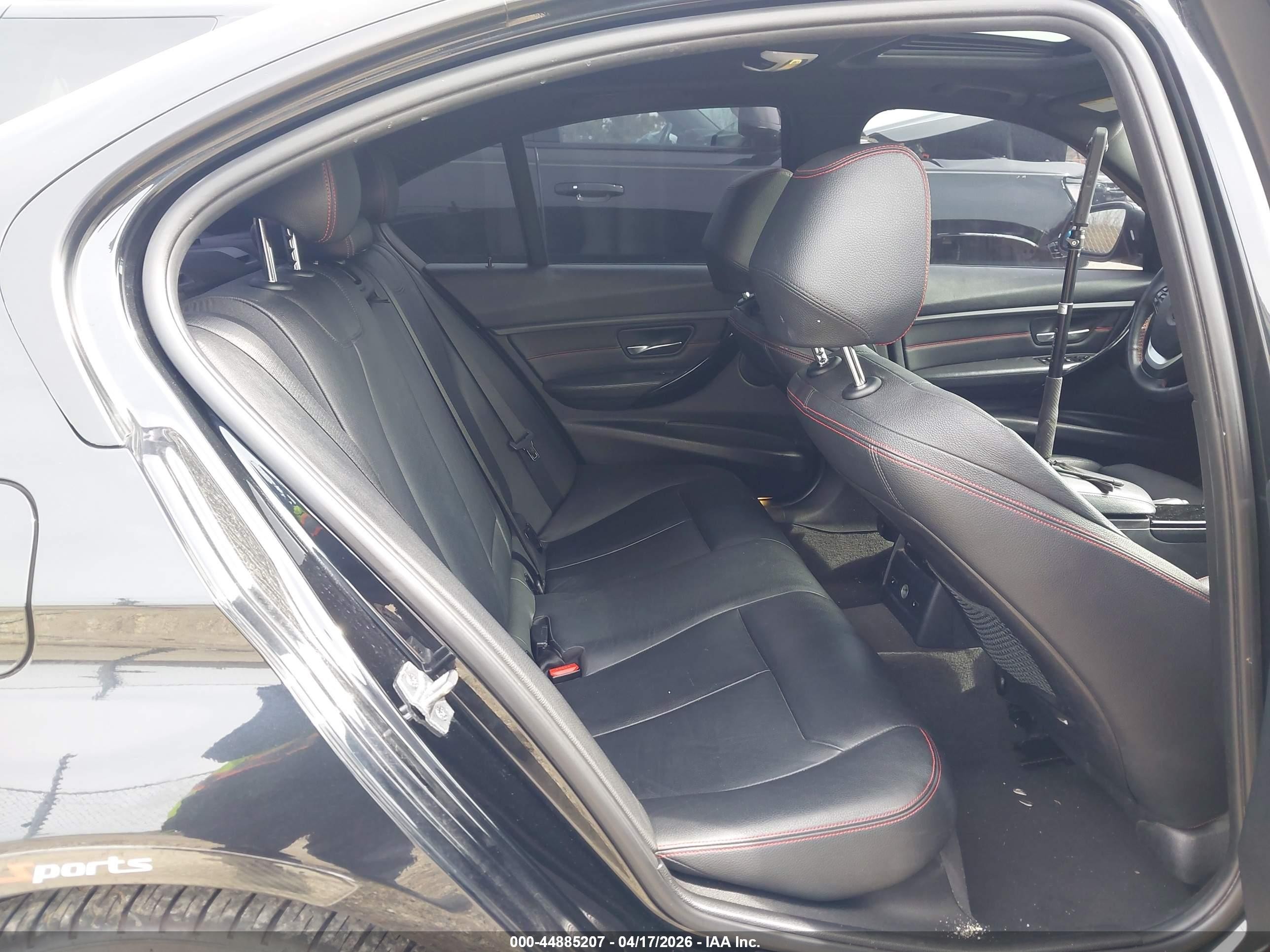 2014 Bmw 328i Xdrive Черный vin: WBA3B3C51EJ978702
