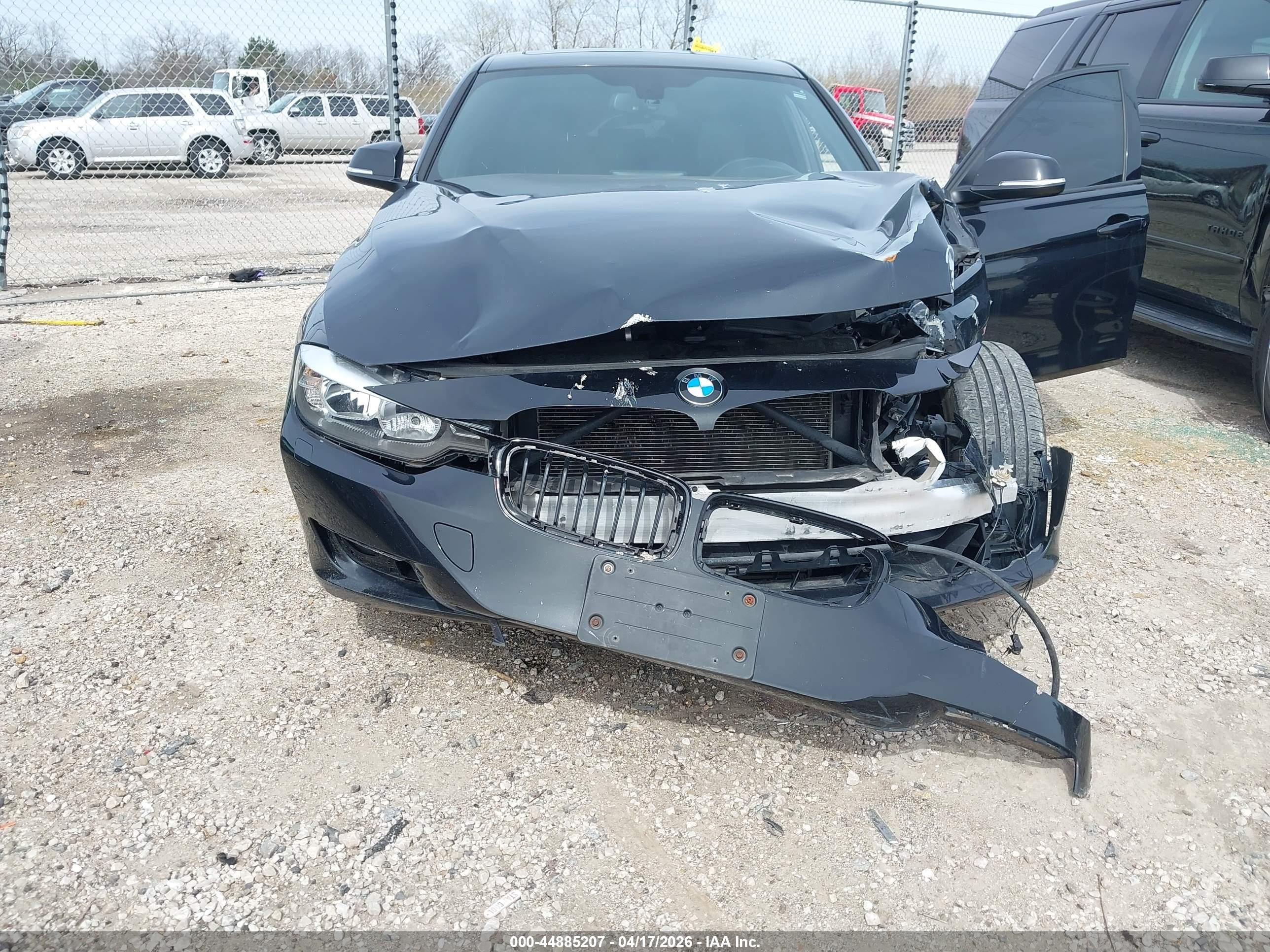 2014 Bmw 328i Xdrive Черный vin: WBA3B3C51EJ978702