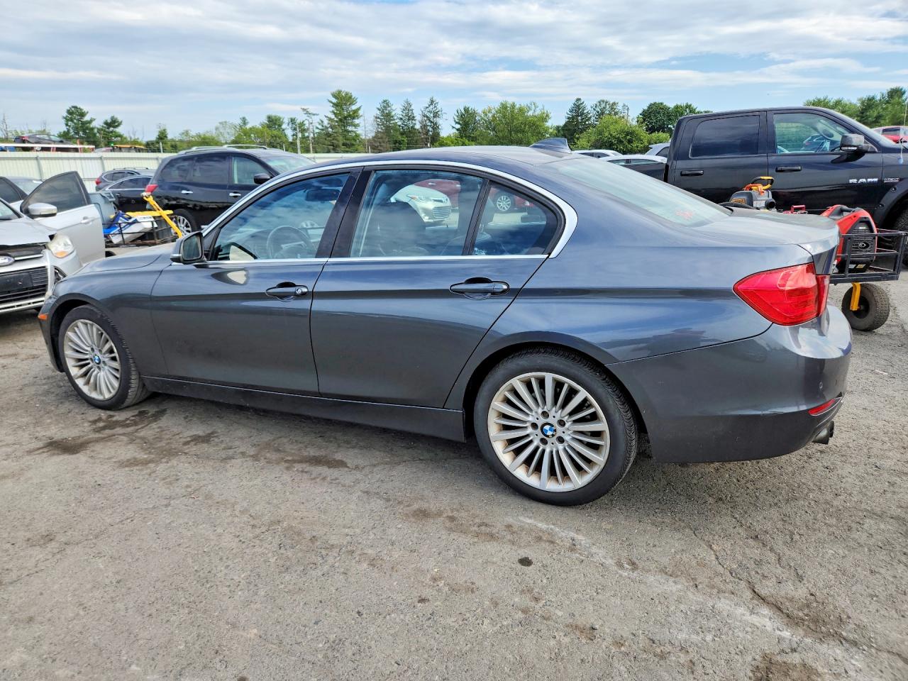 2013 Bmw 328 Xi Серый vin: WBA3B3C52DJ810145