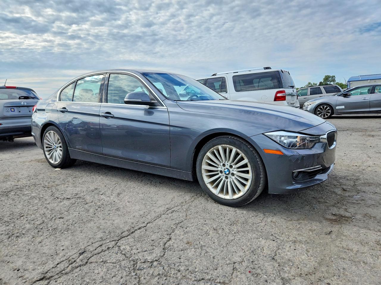 2013 Bmw 328 Xi Серый vin: WBA3B3C52DJ810145