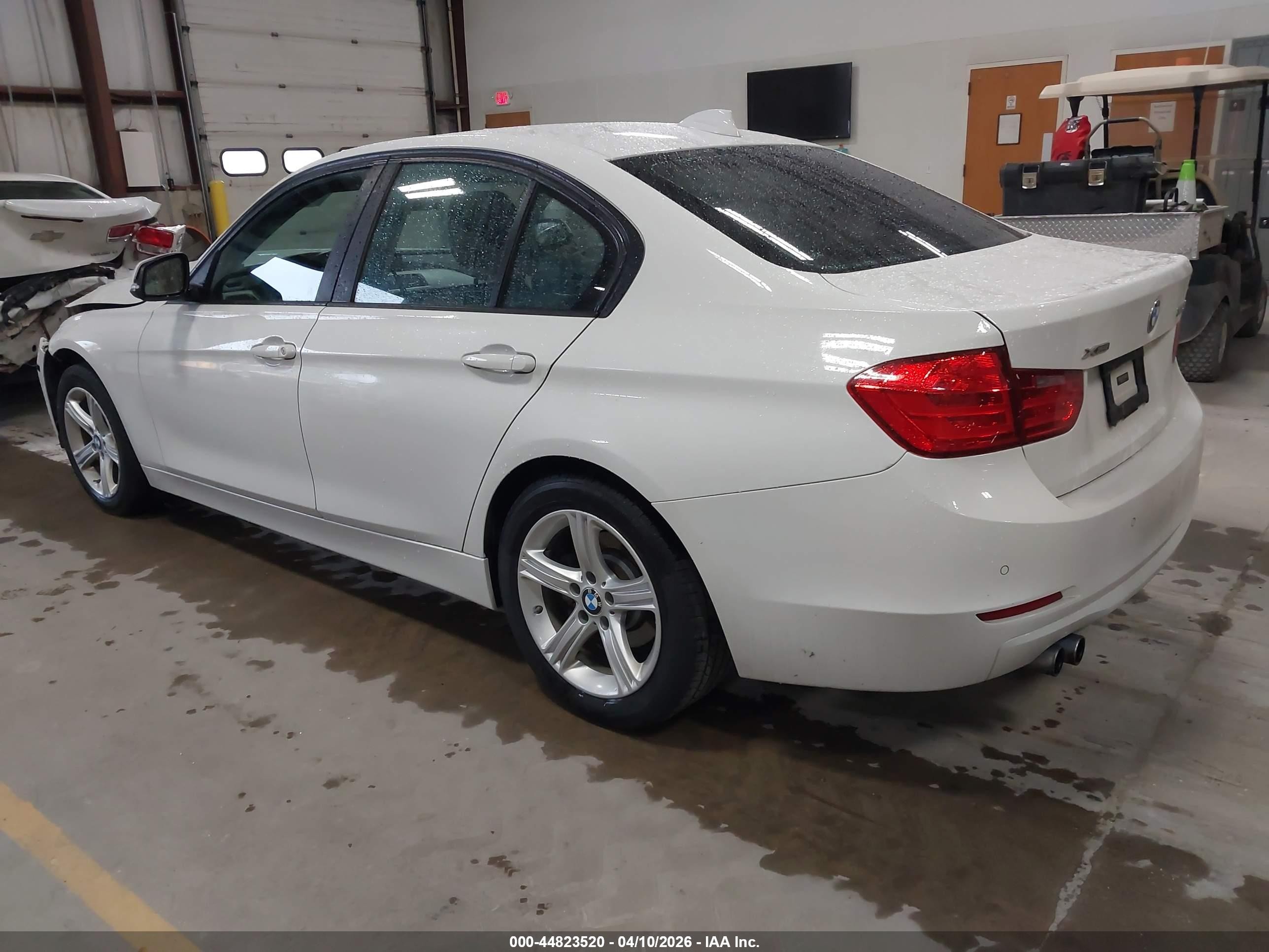 2013 Bmw 328i Xdrive Белый vin: WBA3B3C52DJ976911
