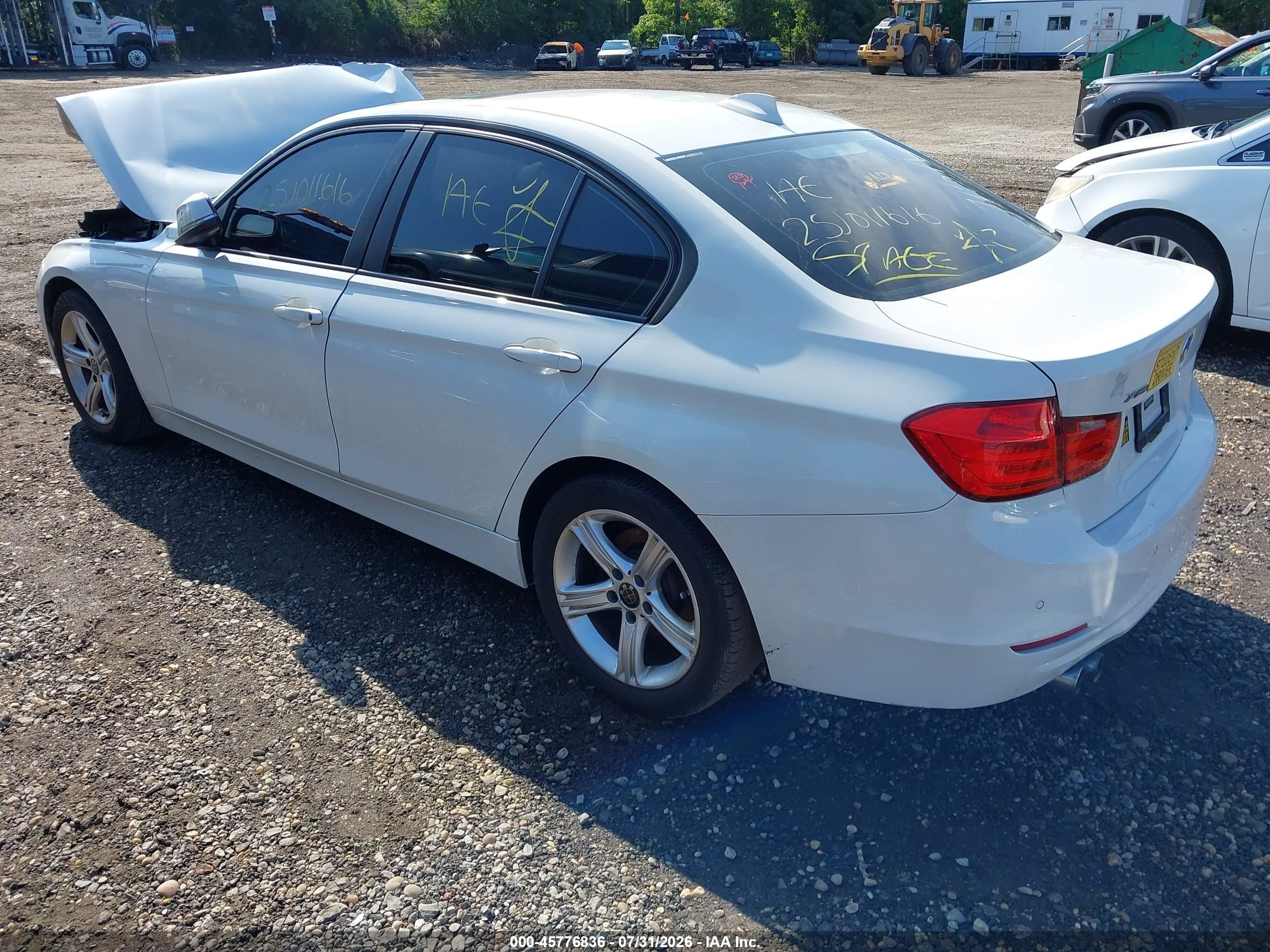 2015 Bmw 328i Xdrive White vin: WBA3B3C52FF546981