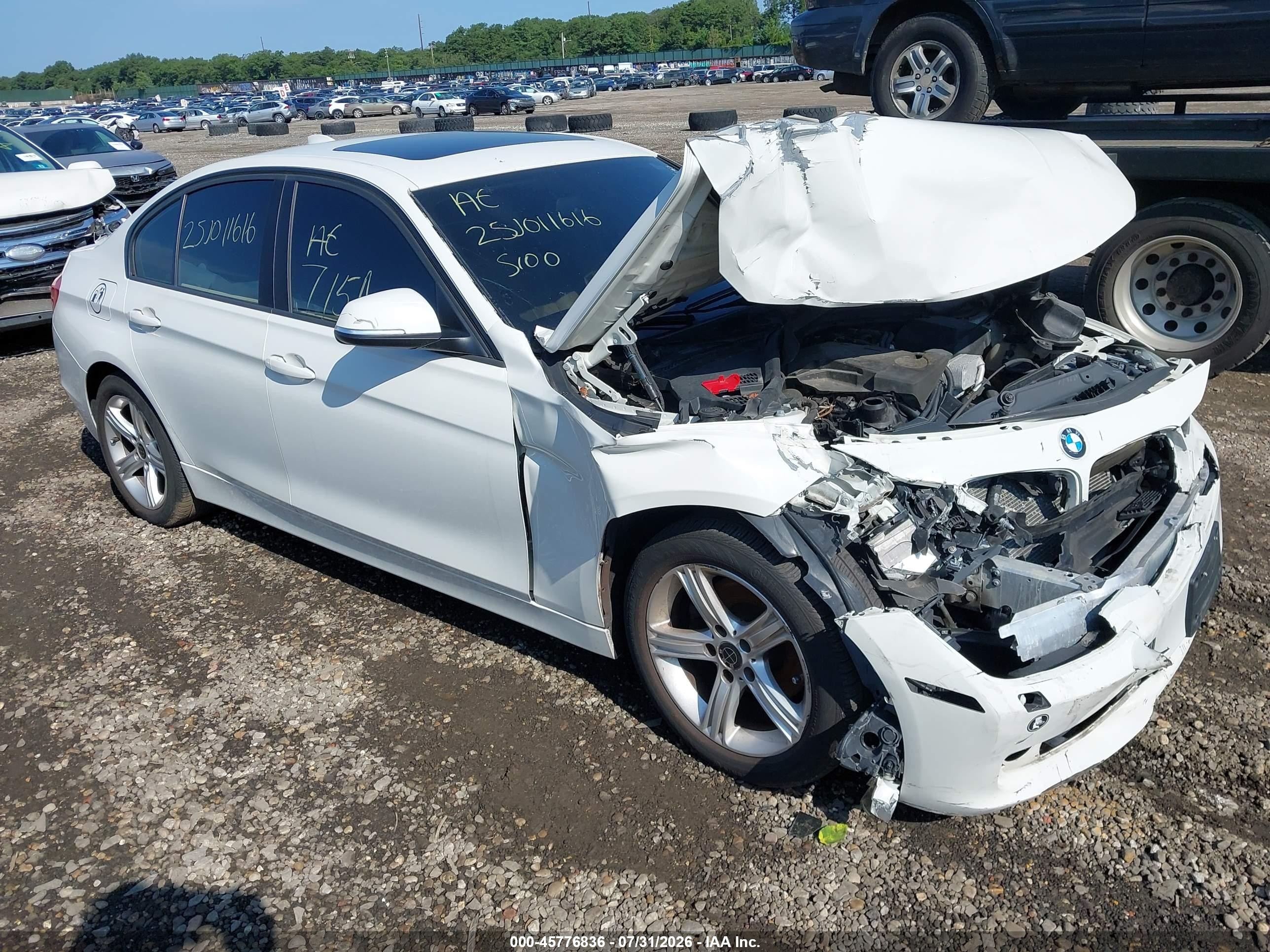 2015 Bmw 328i Xdrive White vin: WBA3B3C52FF546981