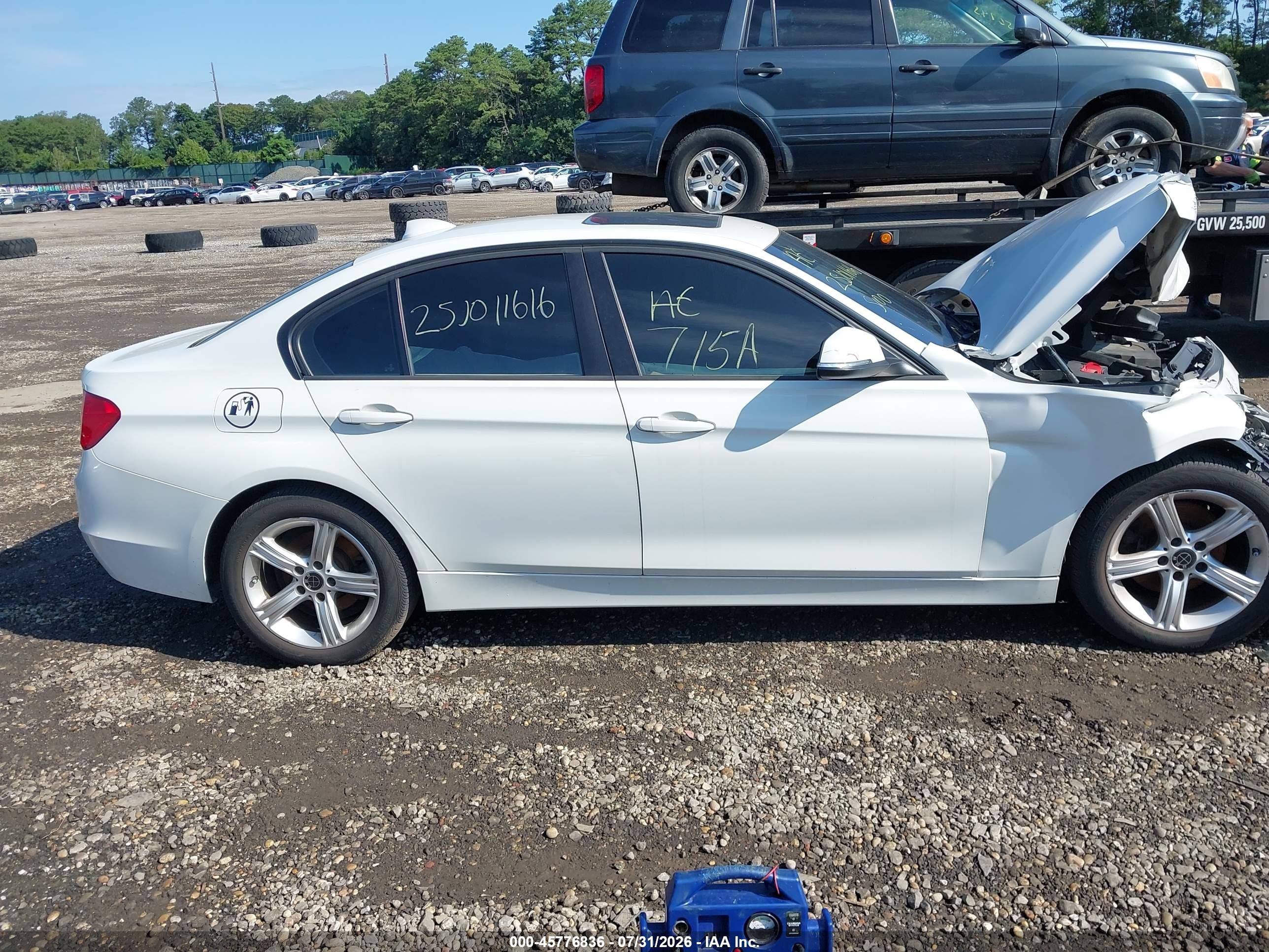 2015 Bmw 328i Xdrive White vin: WBA3B3C52FF546981