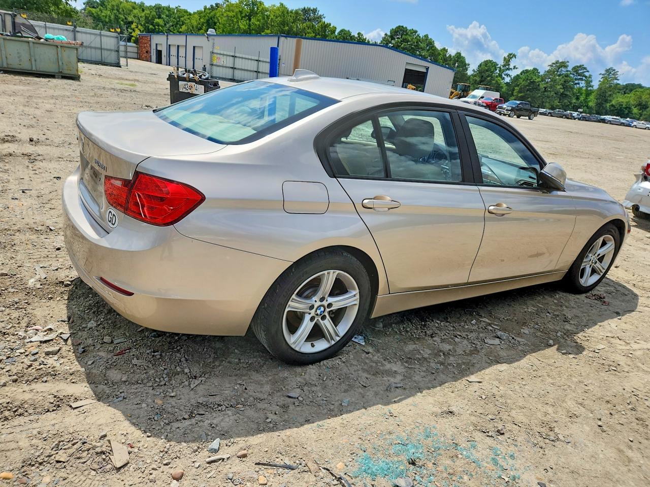 2015 Bmw 328 Xi Gold vin: WBA3B3C52FJ984168