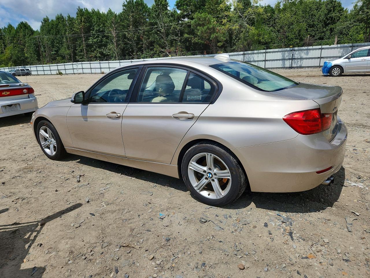 2015 Bmw 328 Xi Gold vin: WBA3B3C52FJ984168