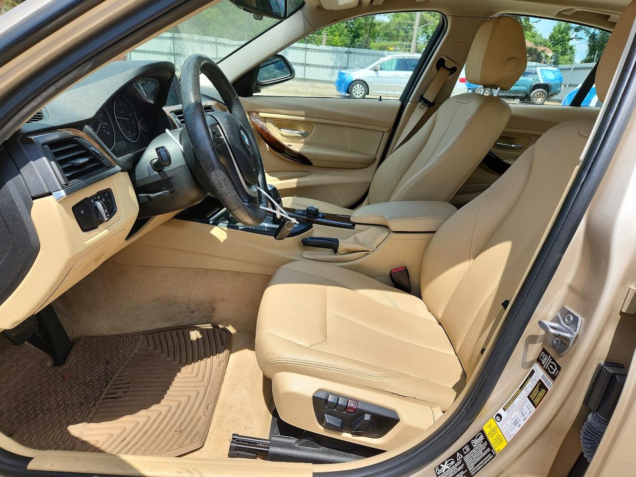 2015 Bmw 328 Xi Gold vin: WBA3B3C52FJ984168