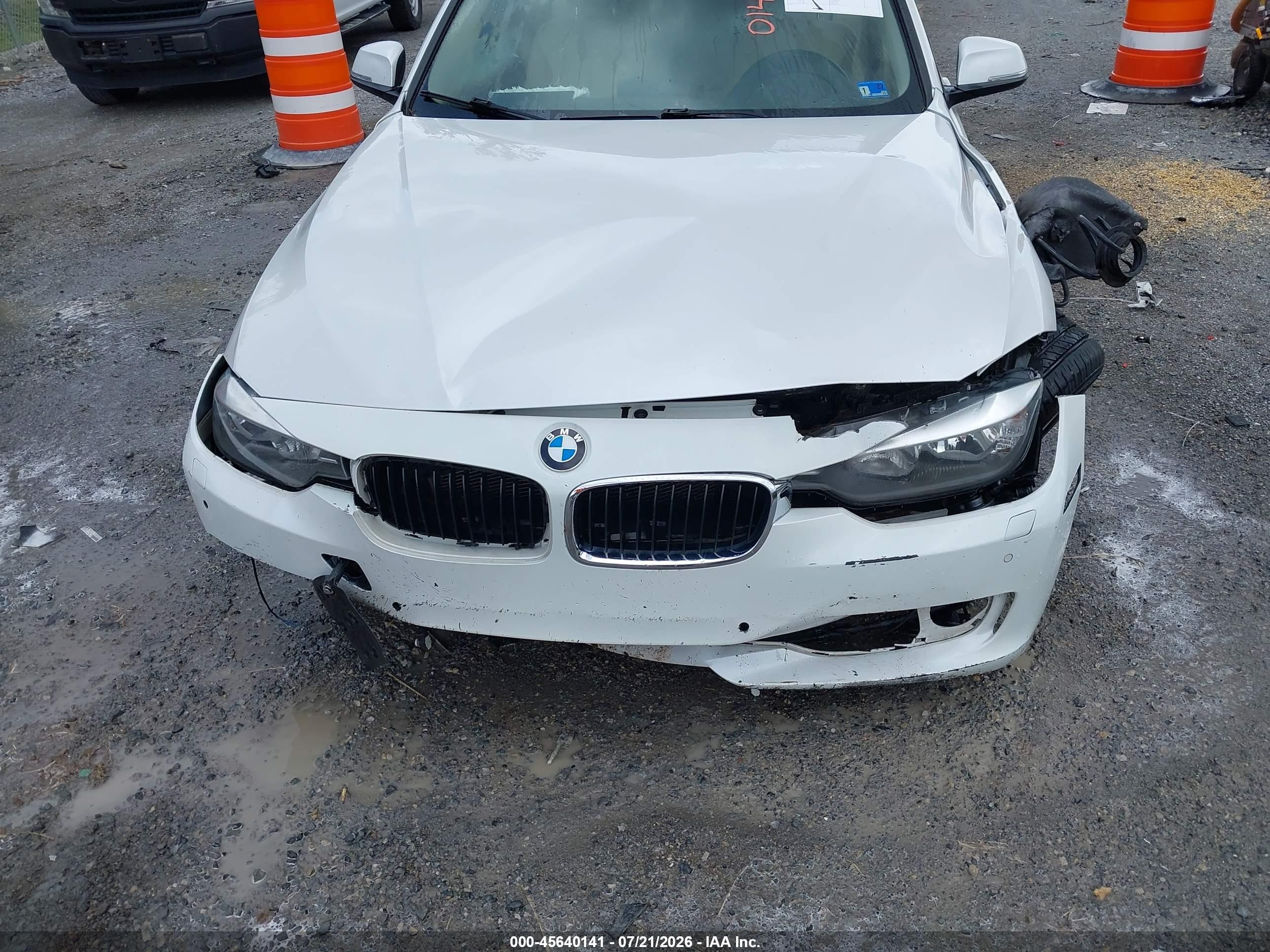 2013 Bmw 328i Xdrive White vin: WBA3B3C53DJ698617