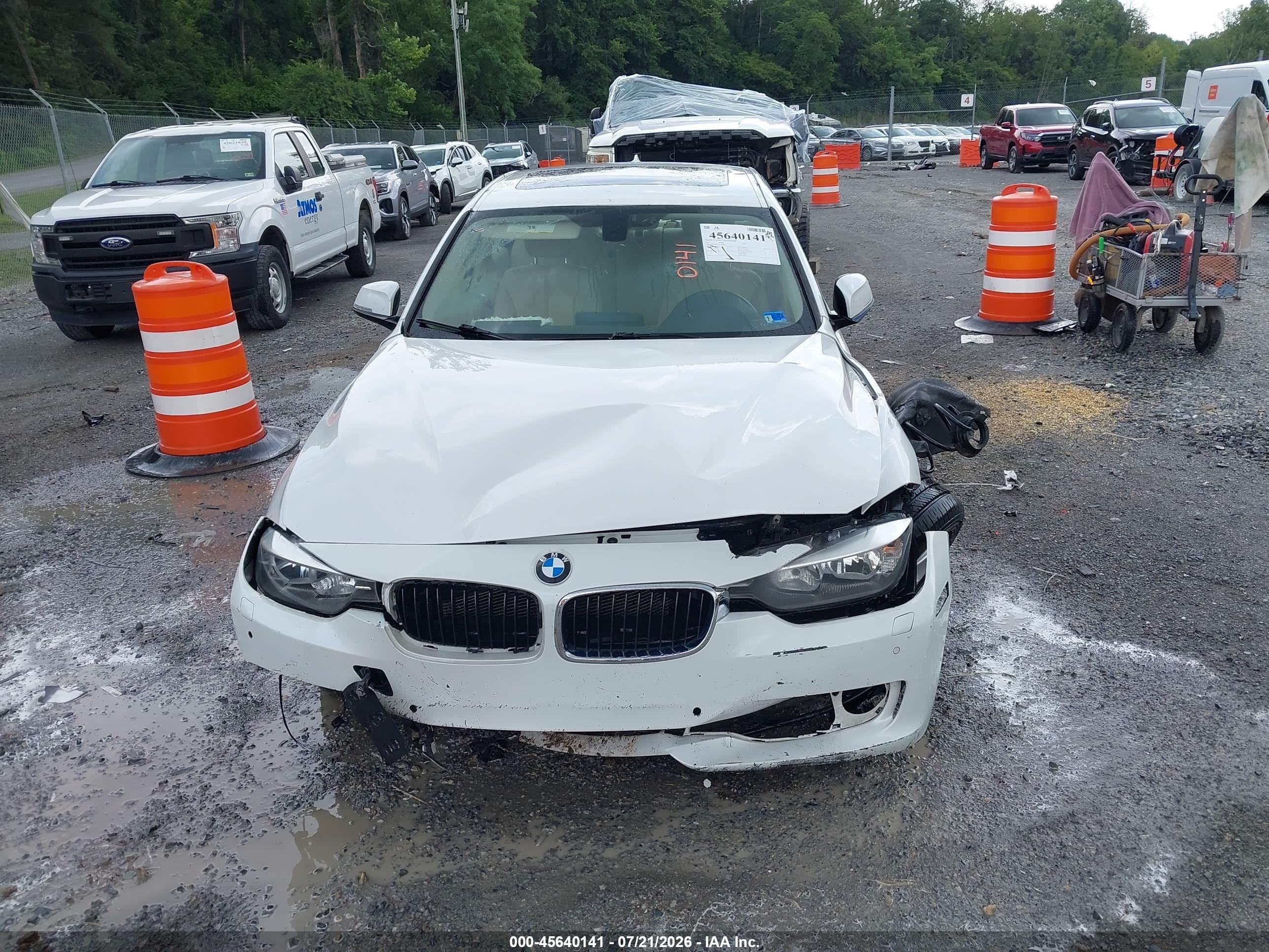 2013 Bmw 328i Xdrive White vin: WBA3B3C53DJ698617