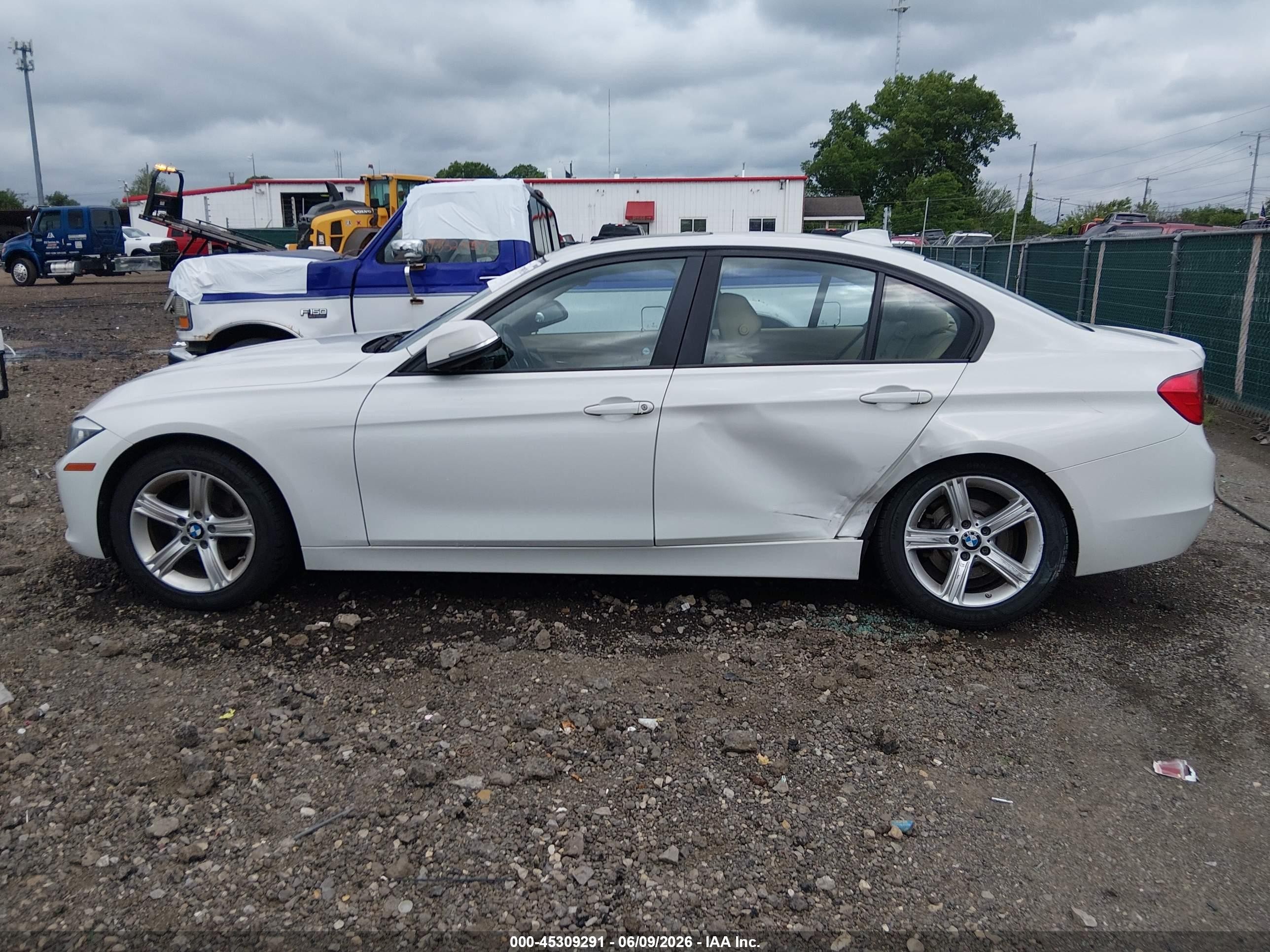 2014 Bmw 328i Xdrive White vin: WBA3B3C53EF545191