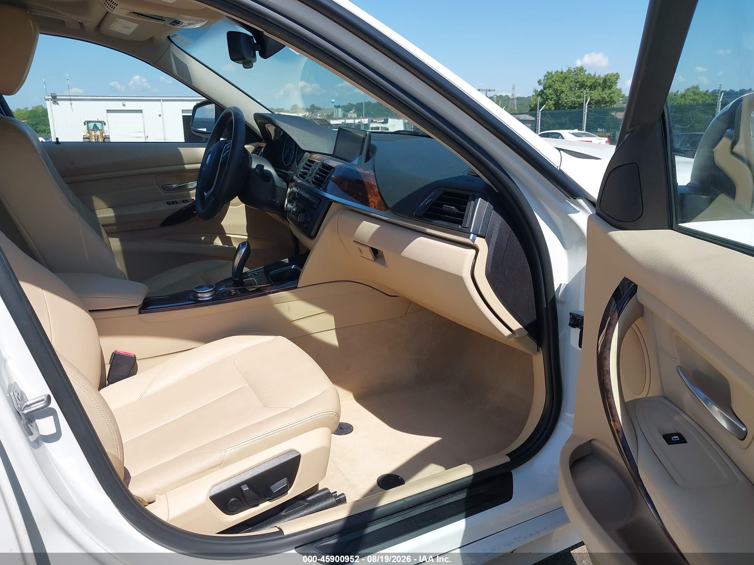 2014 Bmw 328i Xdrive White vin: WBA3B3C53EJ978832