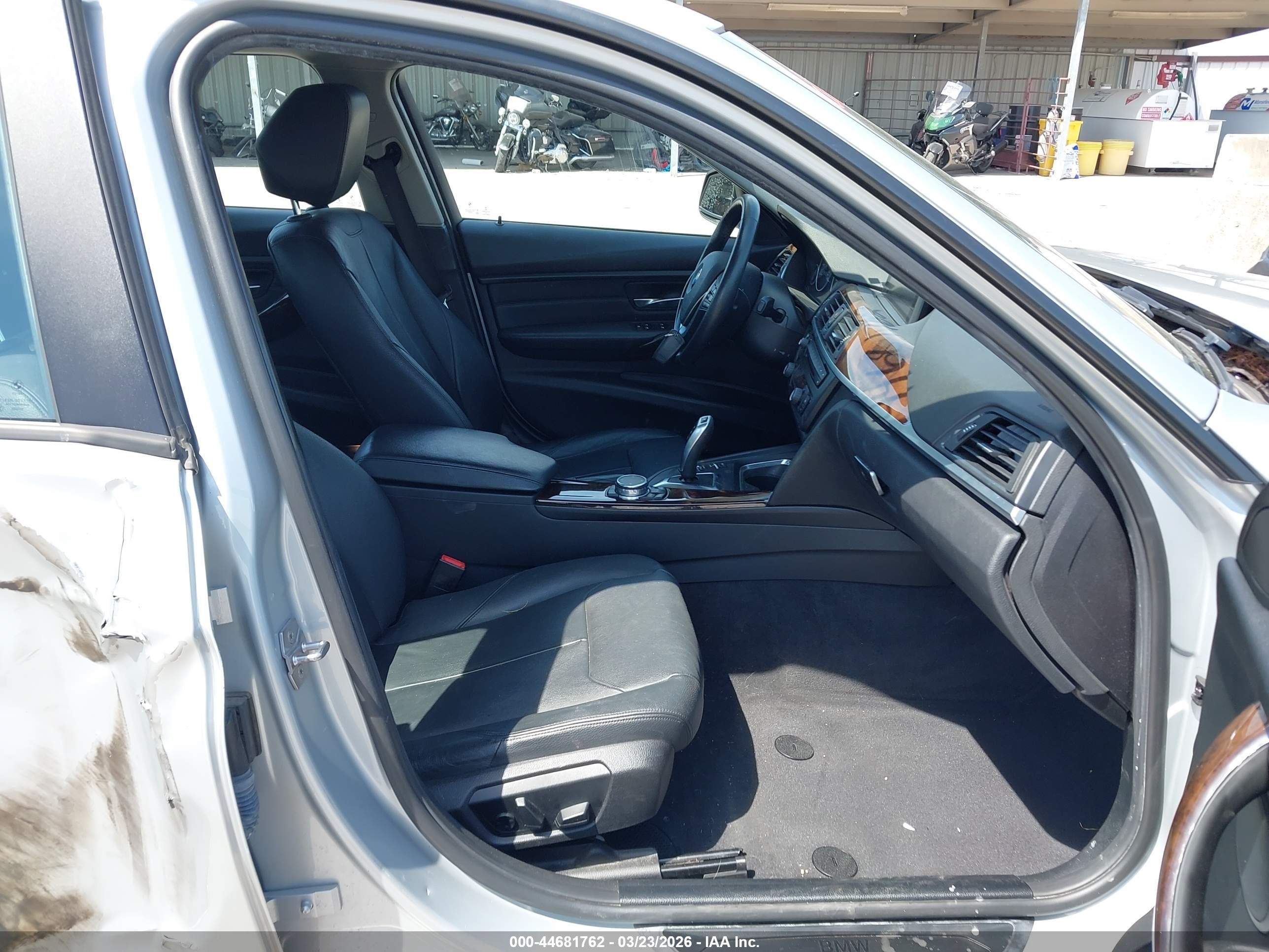 2015 Bmw 328i Xdrive Silver vin: WBA3B3C54FF548697