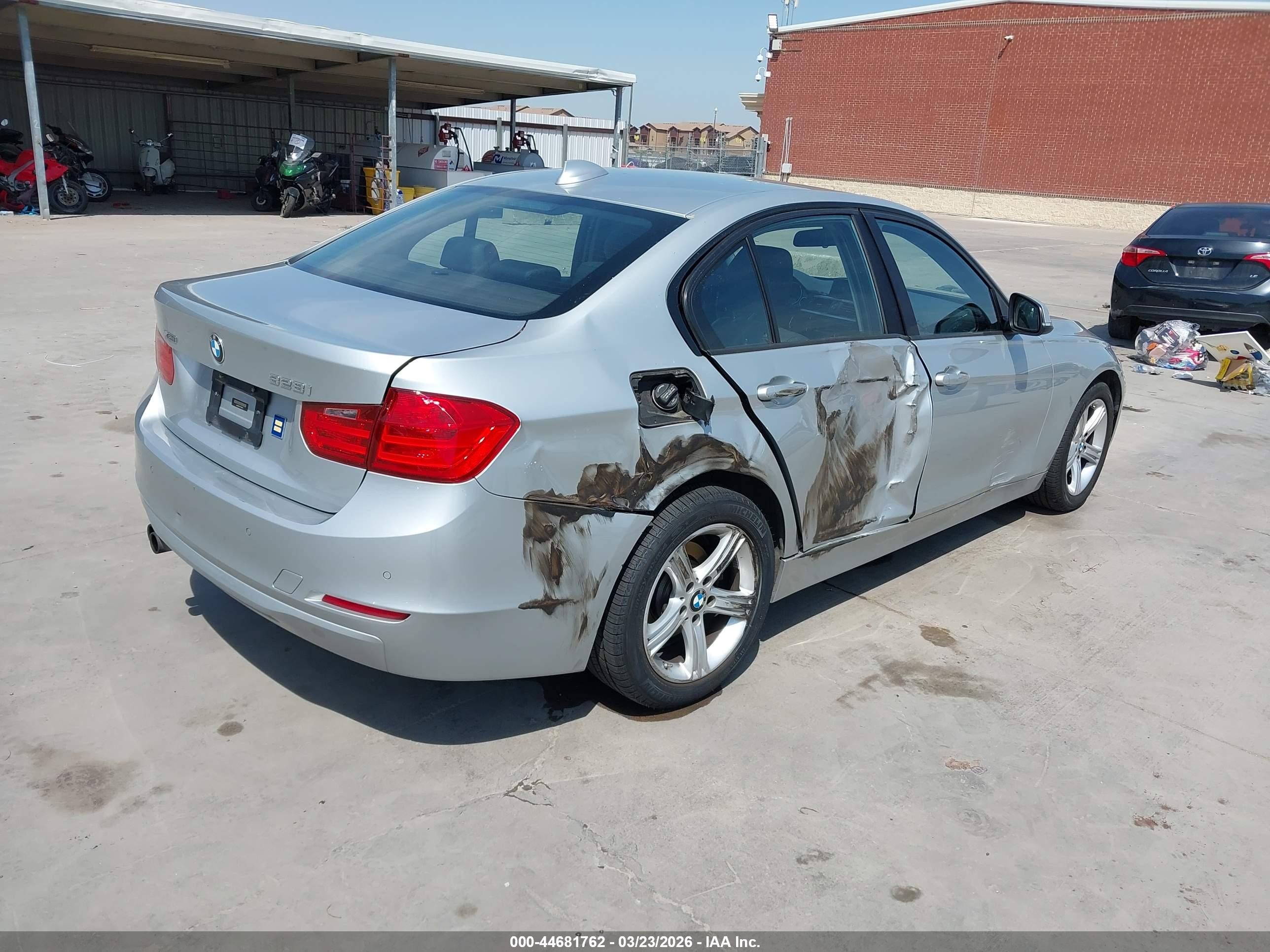2015 Bmw 328i Xdrive Silver vin: WBA3B3C54FF548697