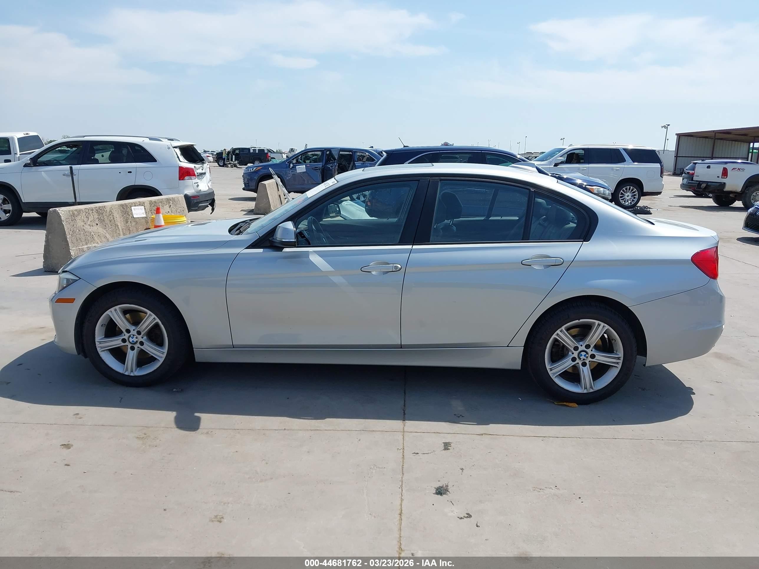 2015 Bmw 328i Xdrive Silver vin: WBA3B3C54FF548697