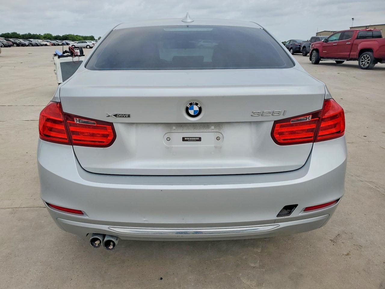 2013 Bmw 328 Xi Серебряный vin: WBA3B3C55DF540704