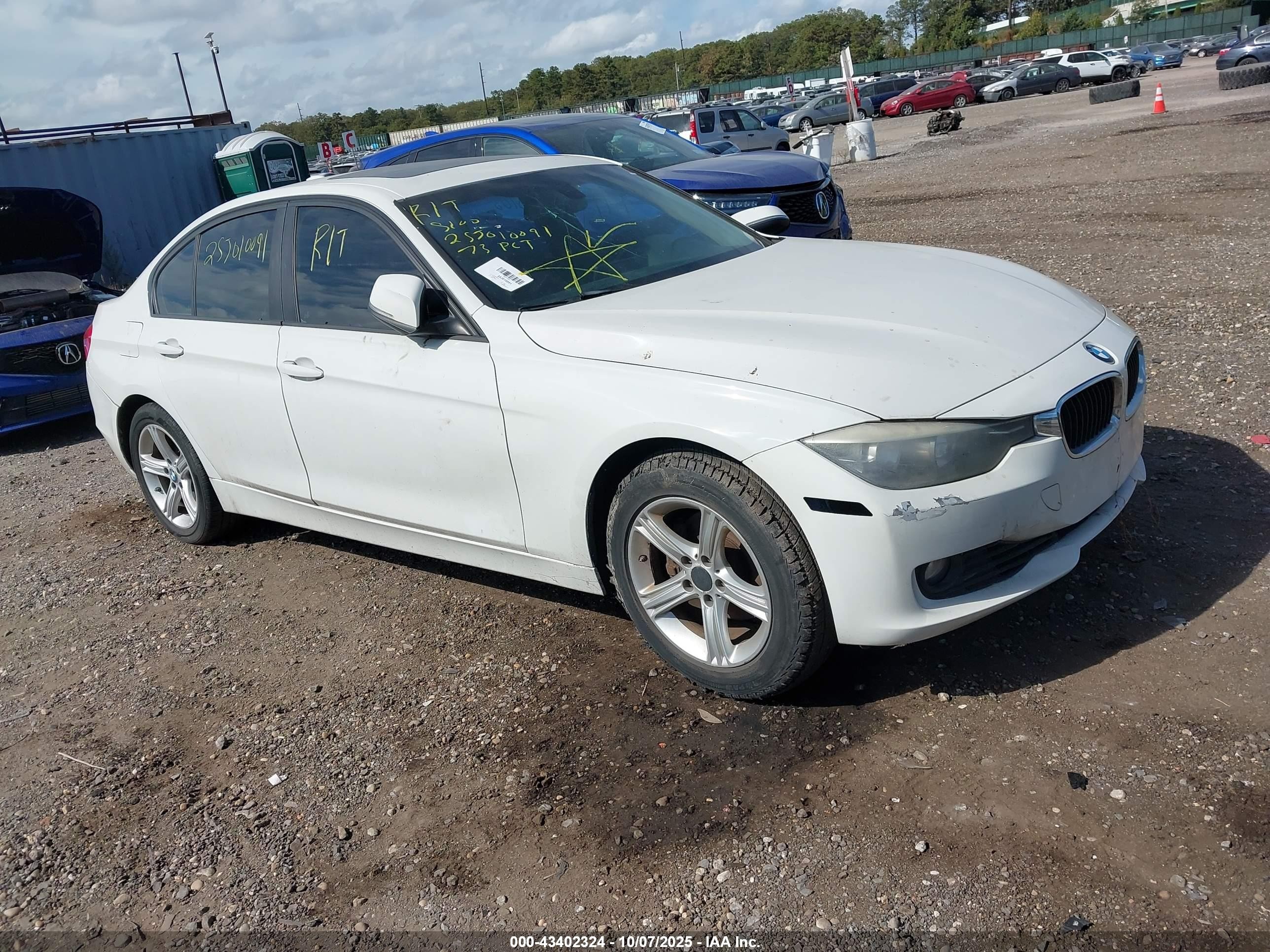 2013 Bmw 328i Xdrive White vin: WBA3B3C55DJ810415
