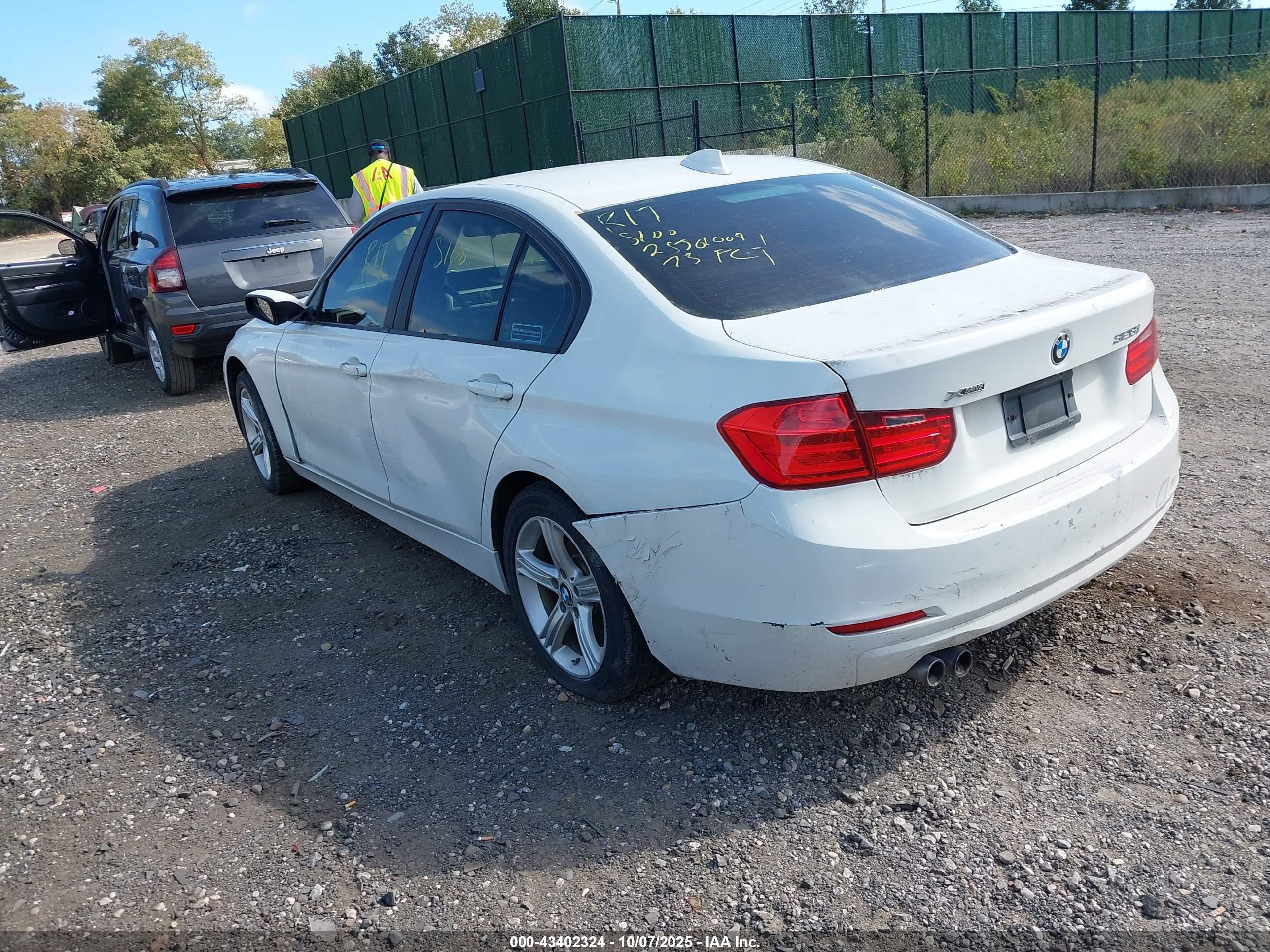 2013 Bmw 328i Xdrive White vin: WBA3B3C55DJ810415