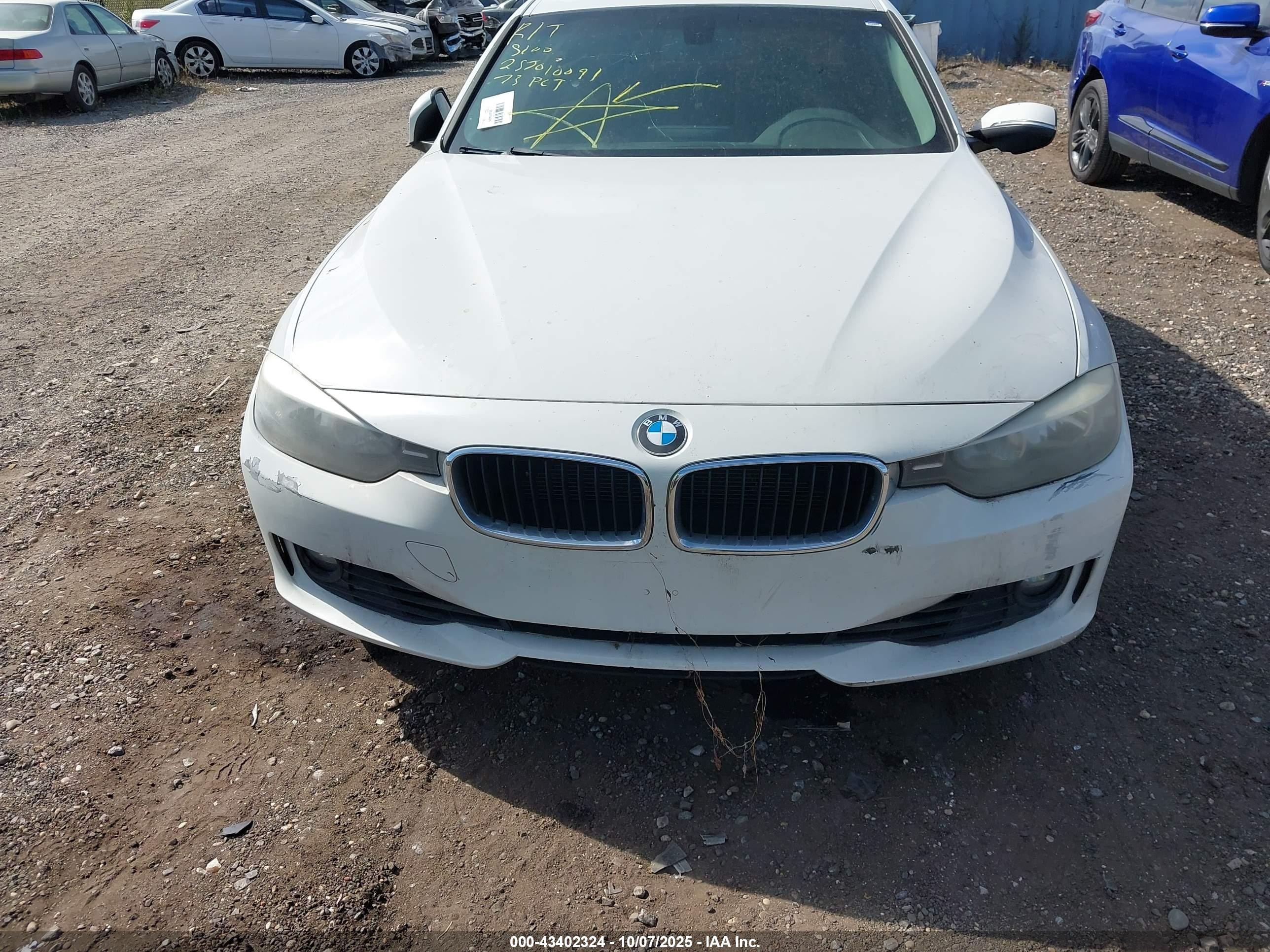 2013 Bmw 328i Xdrive White vin: WBA3B3C55DJ810415