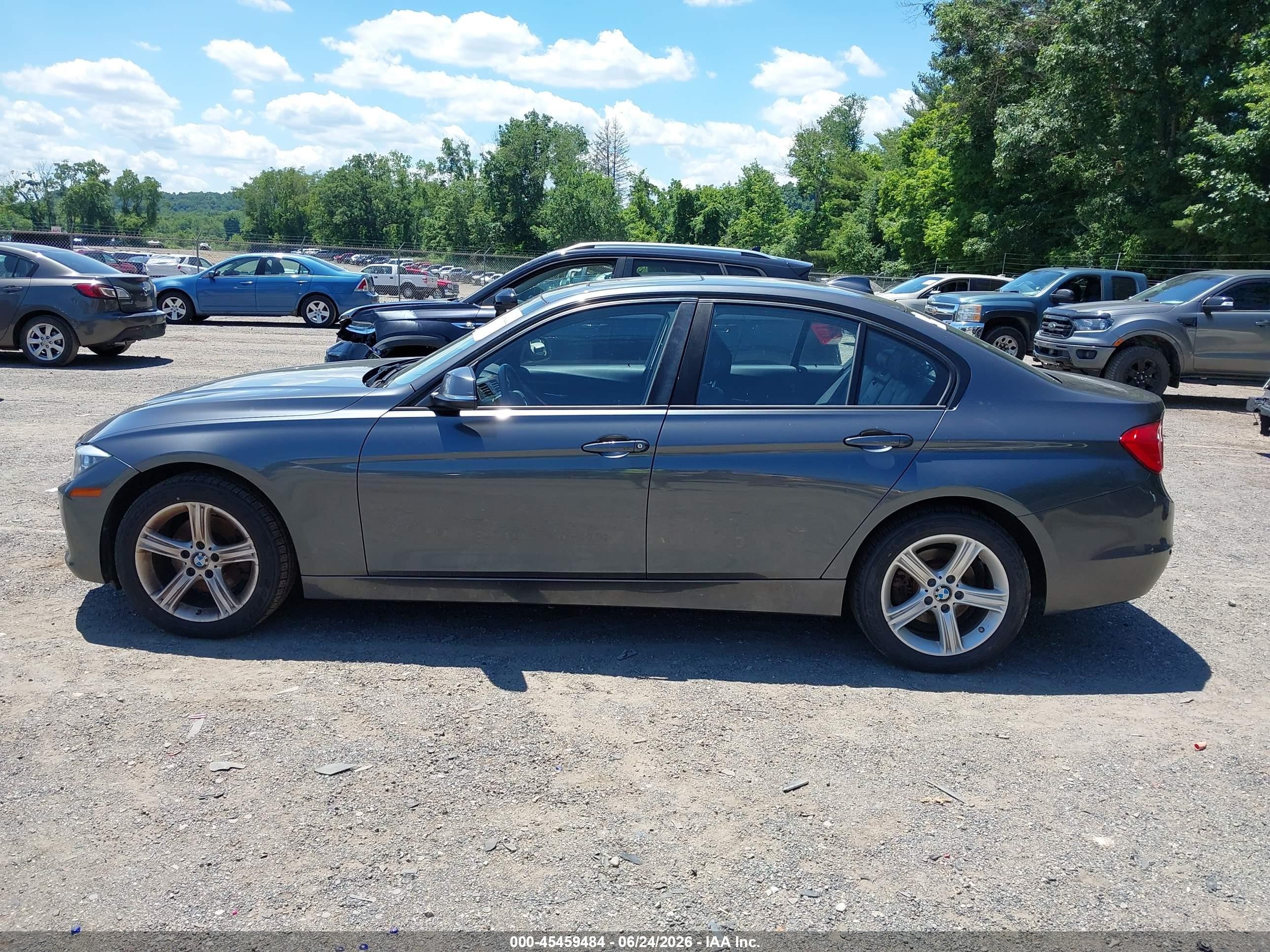 2015 Bmw 328i Xdrive Gray vin: WBA3B3C55FF547509