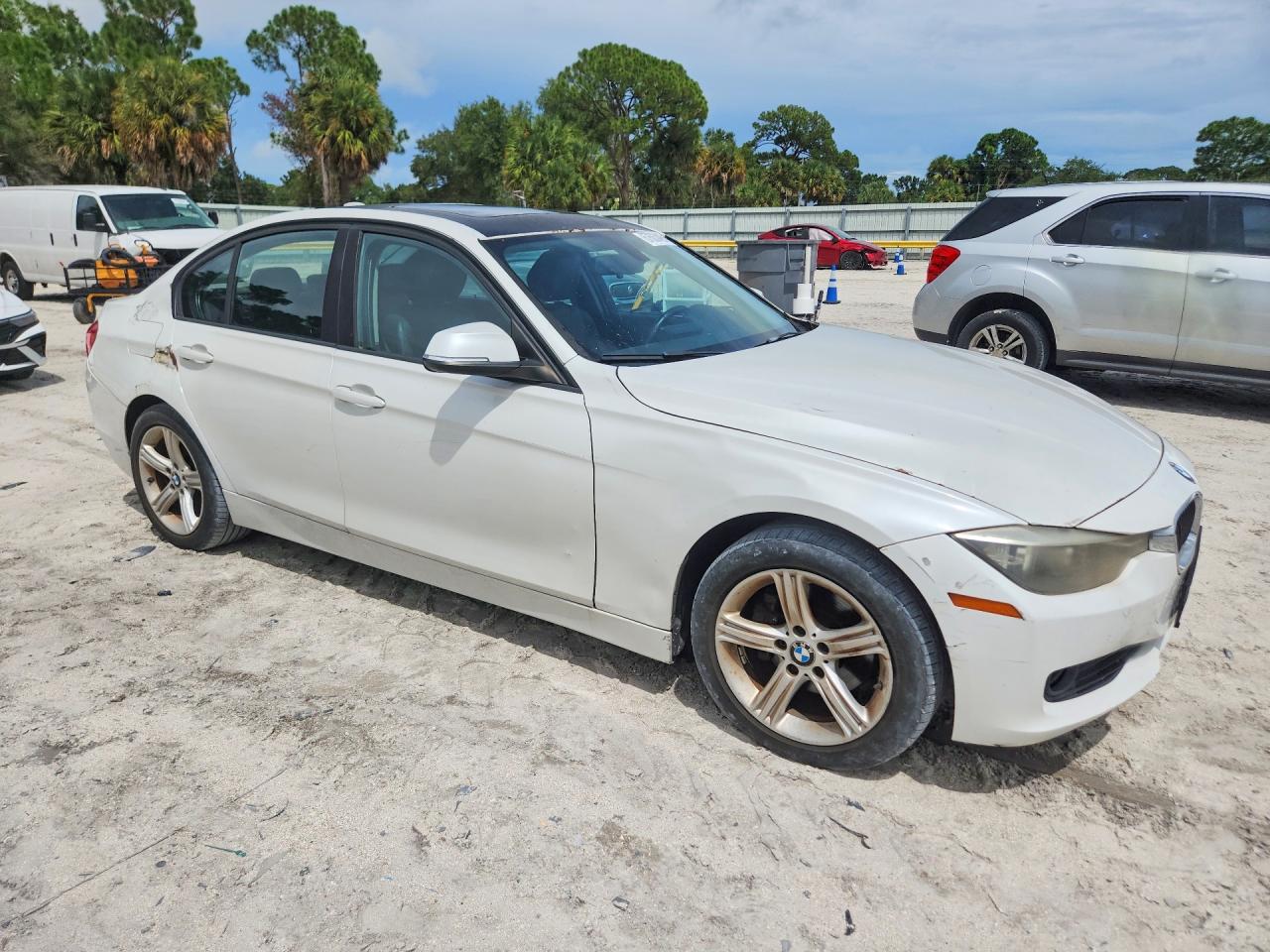 2013 Bmw 328 Xi White vin: WBA3B3C56DF535169
