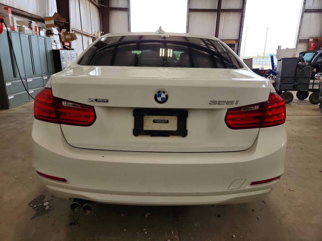 2013 Bmw 328 Xi White vin: WBA3B3C56DF537343