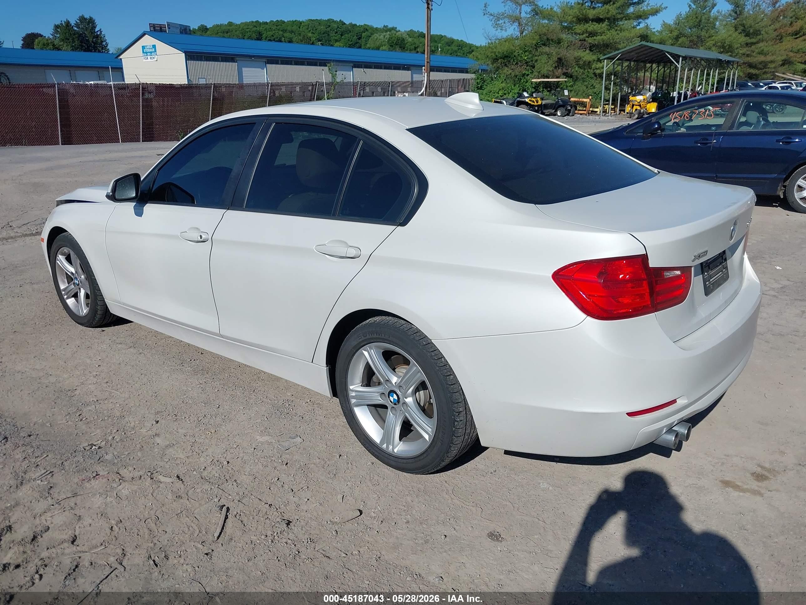 2013 Bmw 328i Xdrive White vin: WBA3B3C56DF541327
