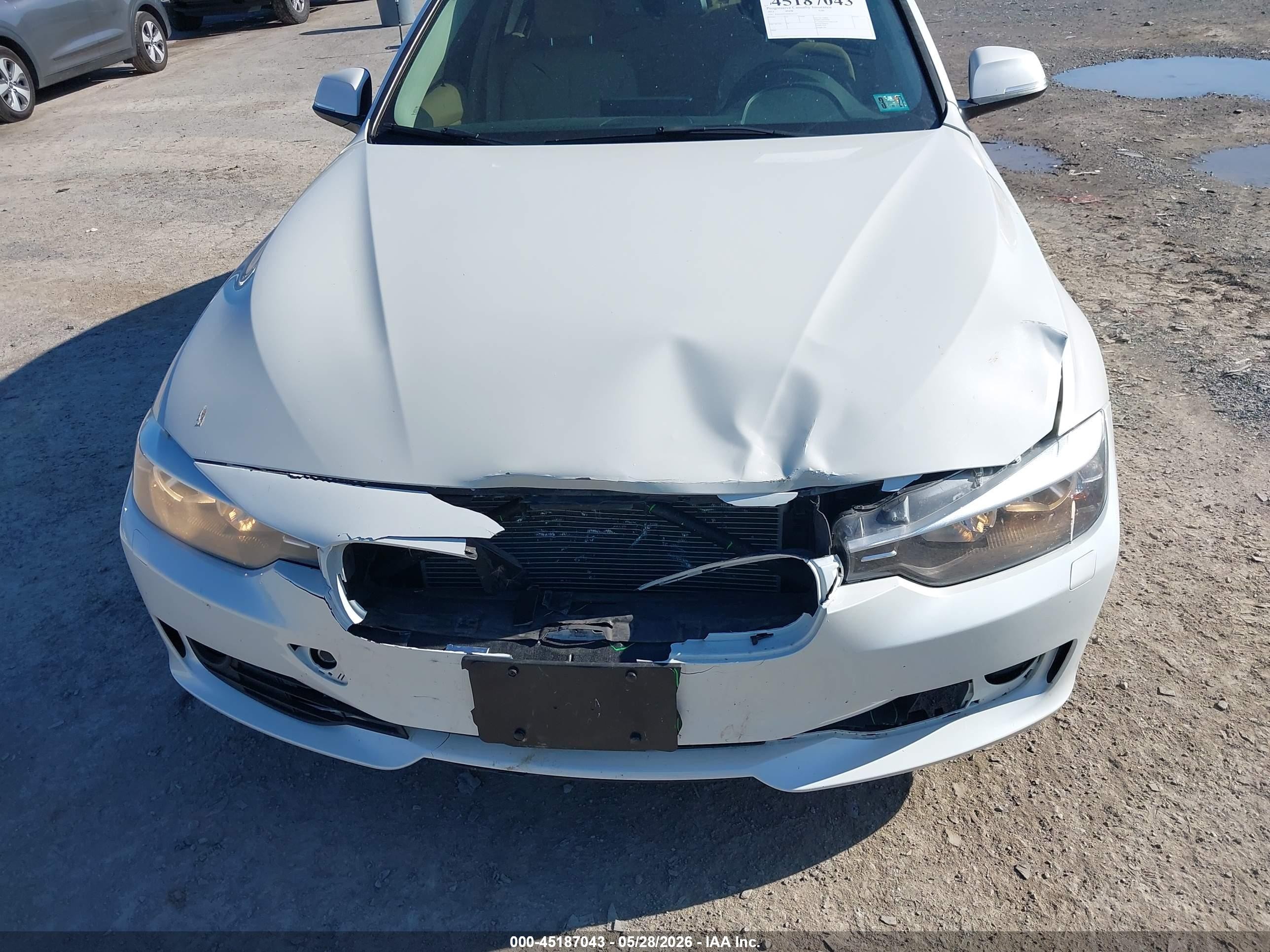2013 Bmw 328i Xdrive White vin: WBA3B3C56DF541327