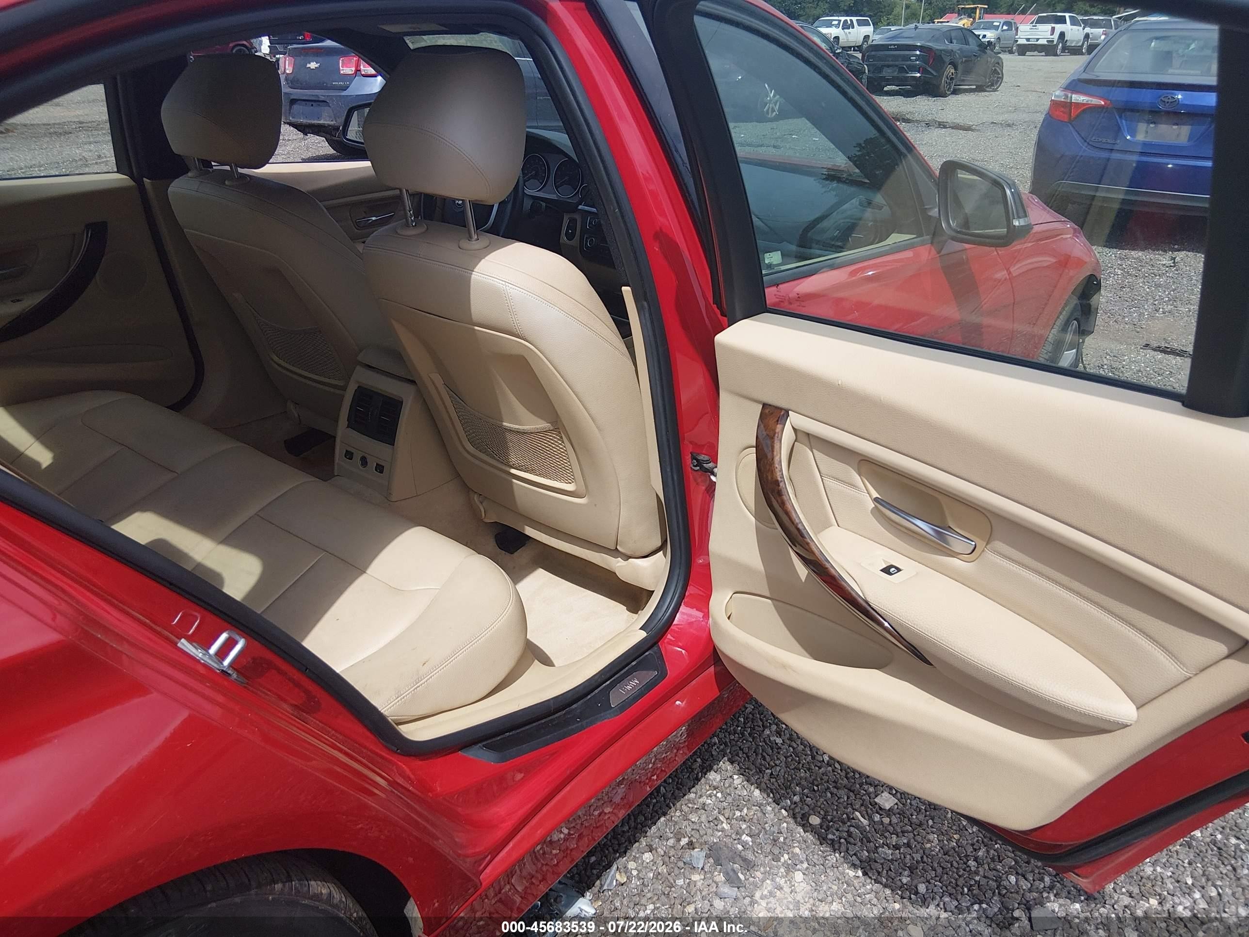 2015 Bmw 328i Xdrive Red vin: WBA3B3C56FJ984514
