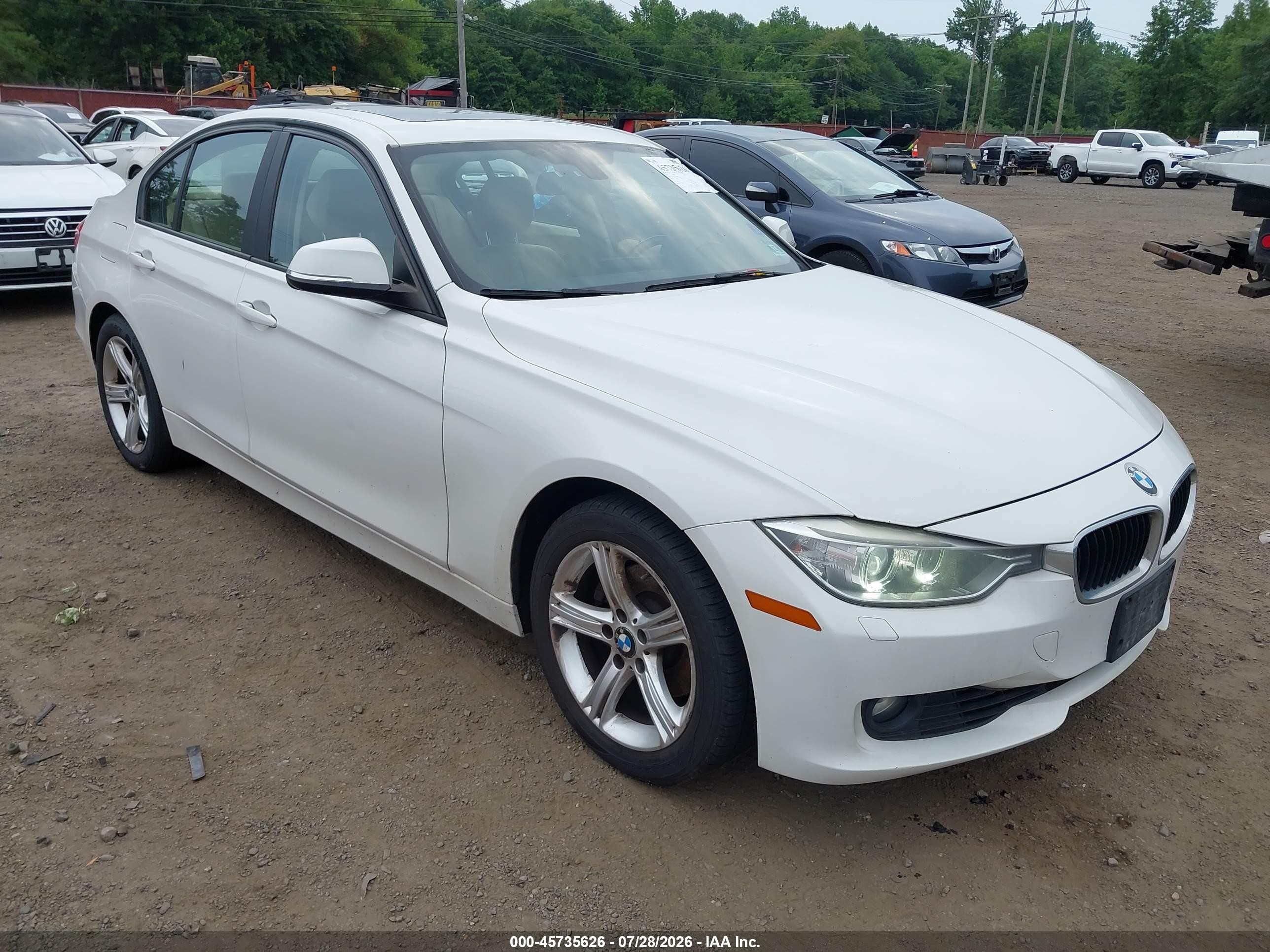 2013 Bmw 328i Xdrive Белый vin: WBA3B3C57DF535875