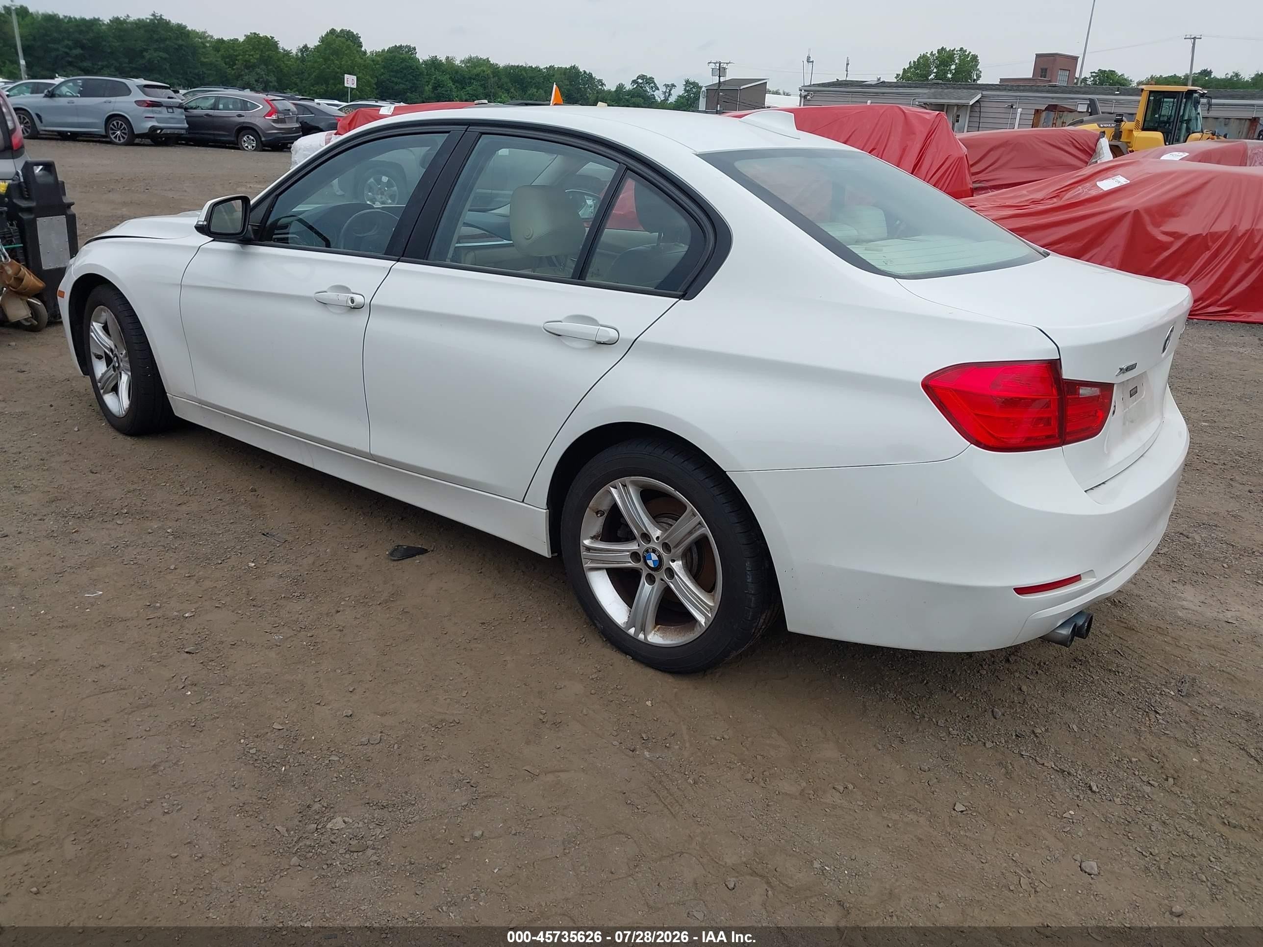2013 Bmw 328i Xdrive Белый vin: WBA3B3C57DF535875