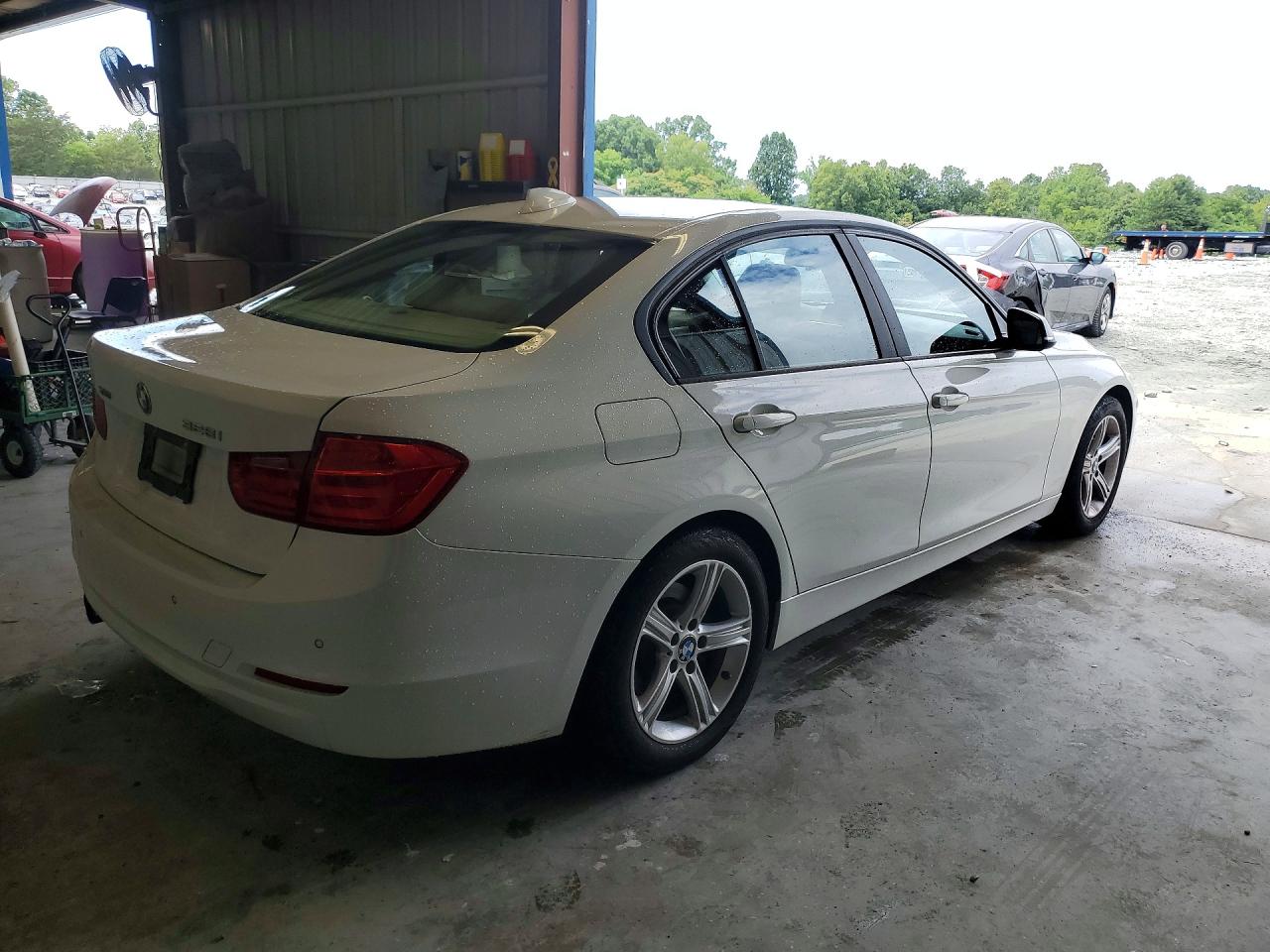 2014 Bmw 328 Xi White vin: WBA3B3C58EJ977353