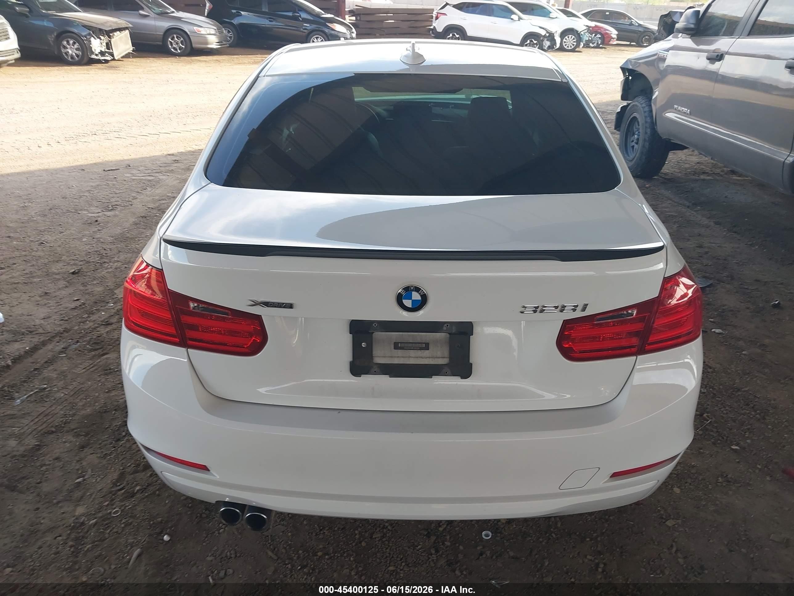 2014 Bmw 328i Xdrive White vin: WBA3B3C58EJ982505