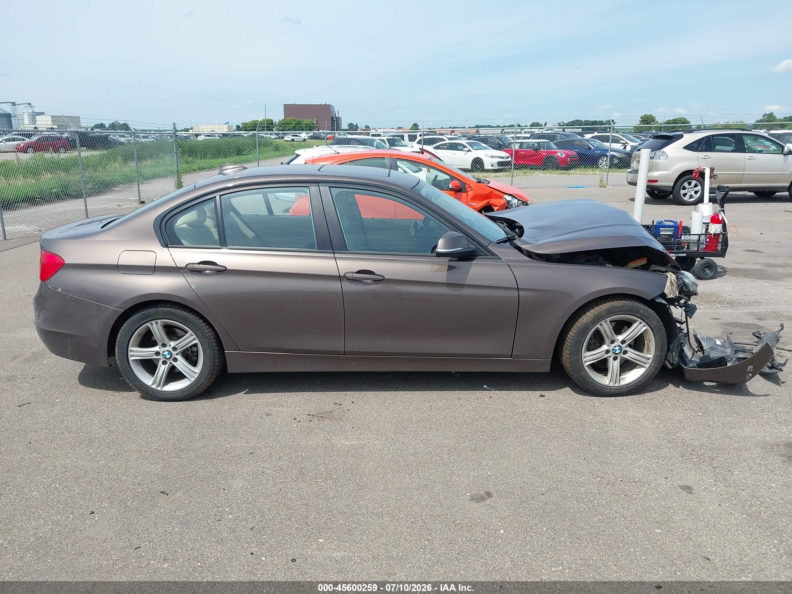 2013 Bmw 328i Xdrive Brown vin: WBA3B3C59DF531777
