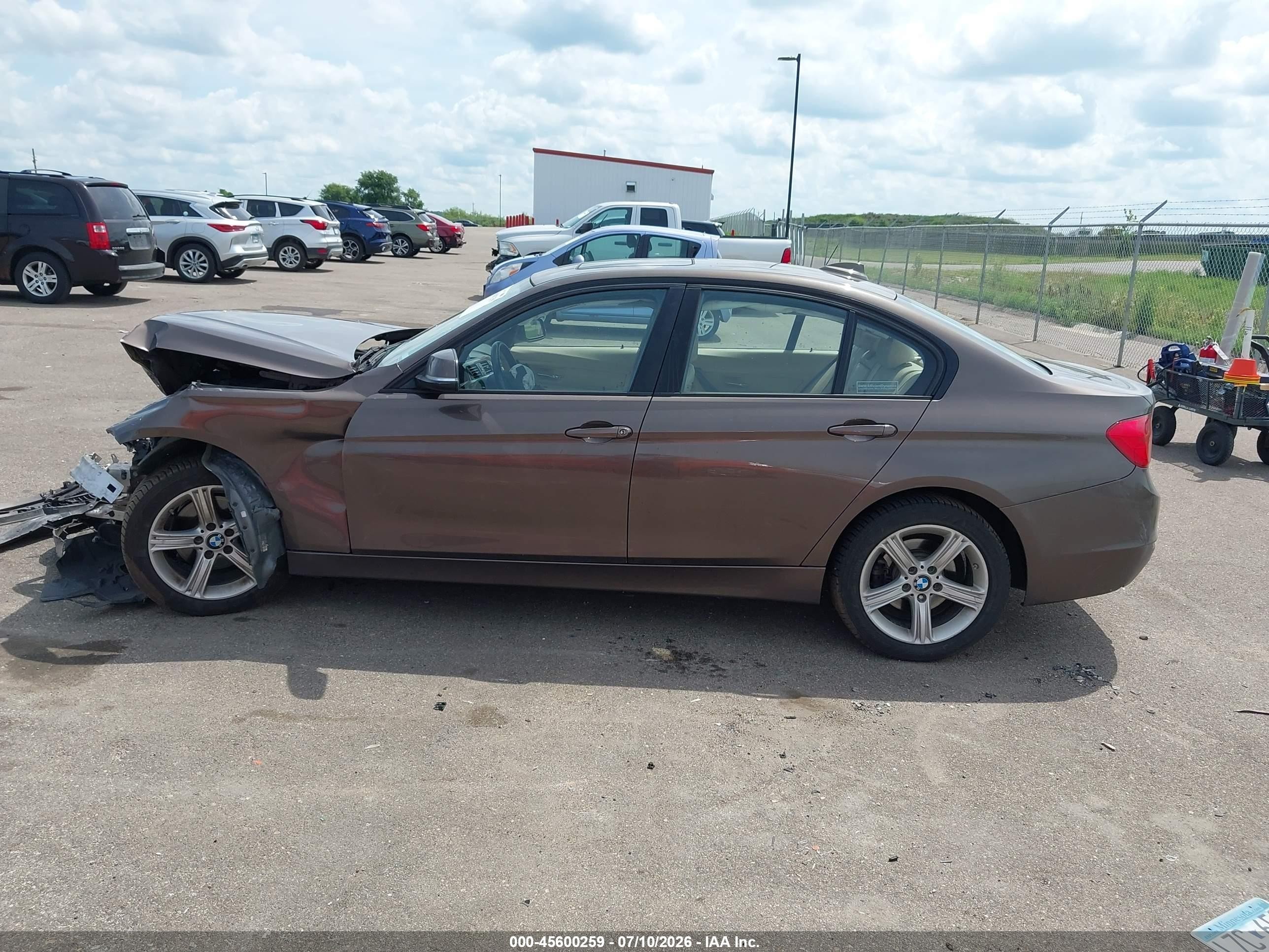 2013 Bmw 328i Xdrive Brown vin: WBA3B3C59DF531777