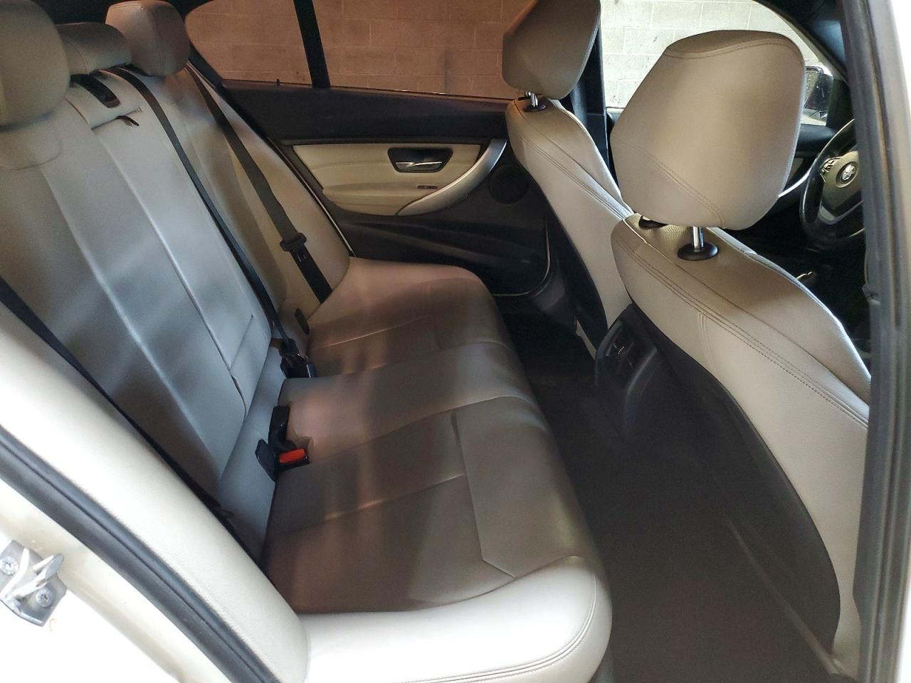 2013 Bmw 328 Xi White vin: WBA3B3C59DF533237