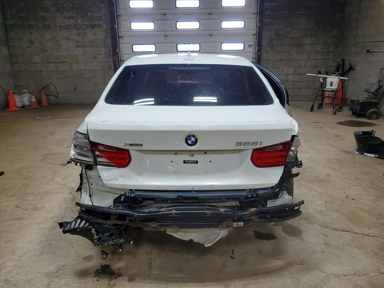 2013 Bmw 328 Xi White vin: WBA3B3C59DF533237