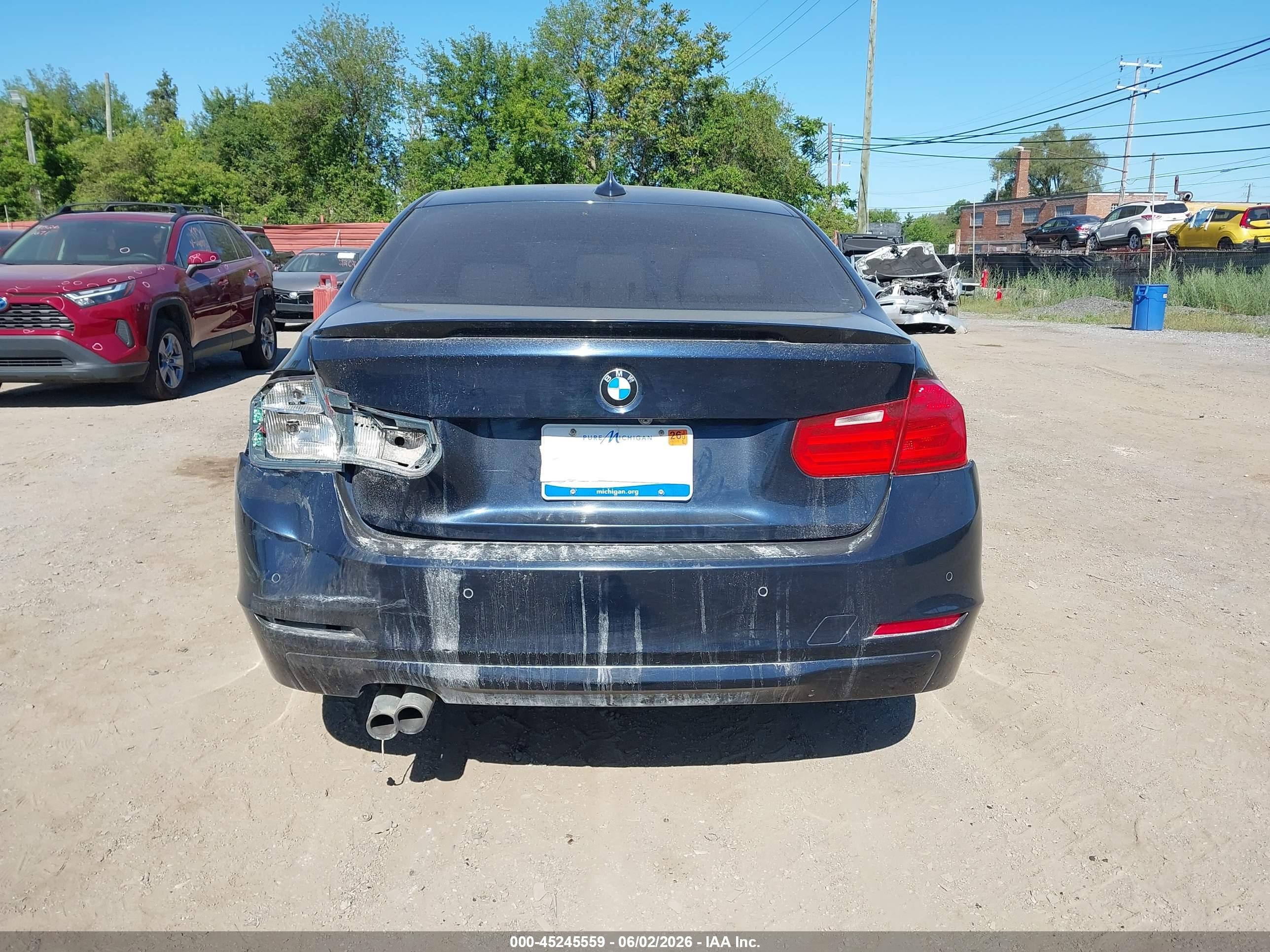 2014 Bmw 328i Xdrive Blue vin: WBA3B3C59EJ980391