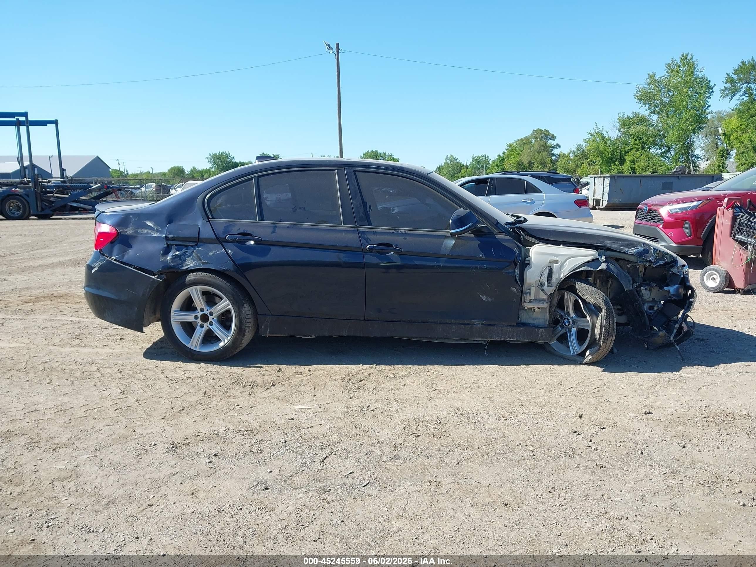 2014 Bmw 328i Xdrive Blue vin: WBA3B3C59EJ980391