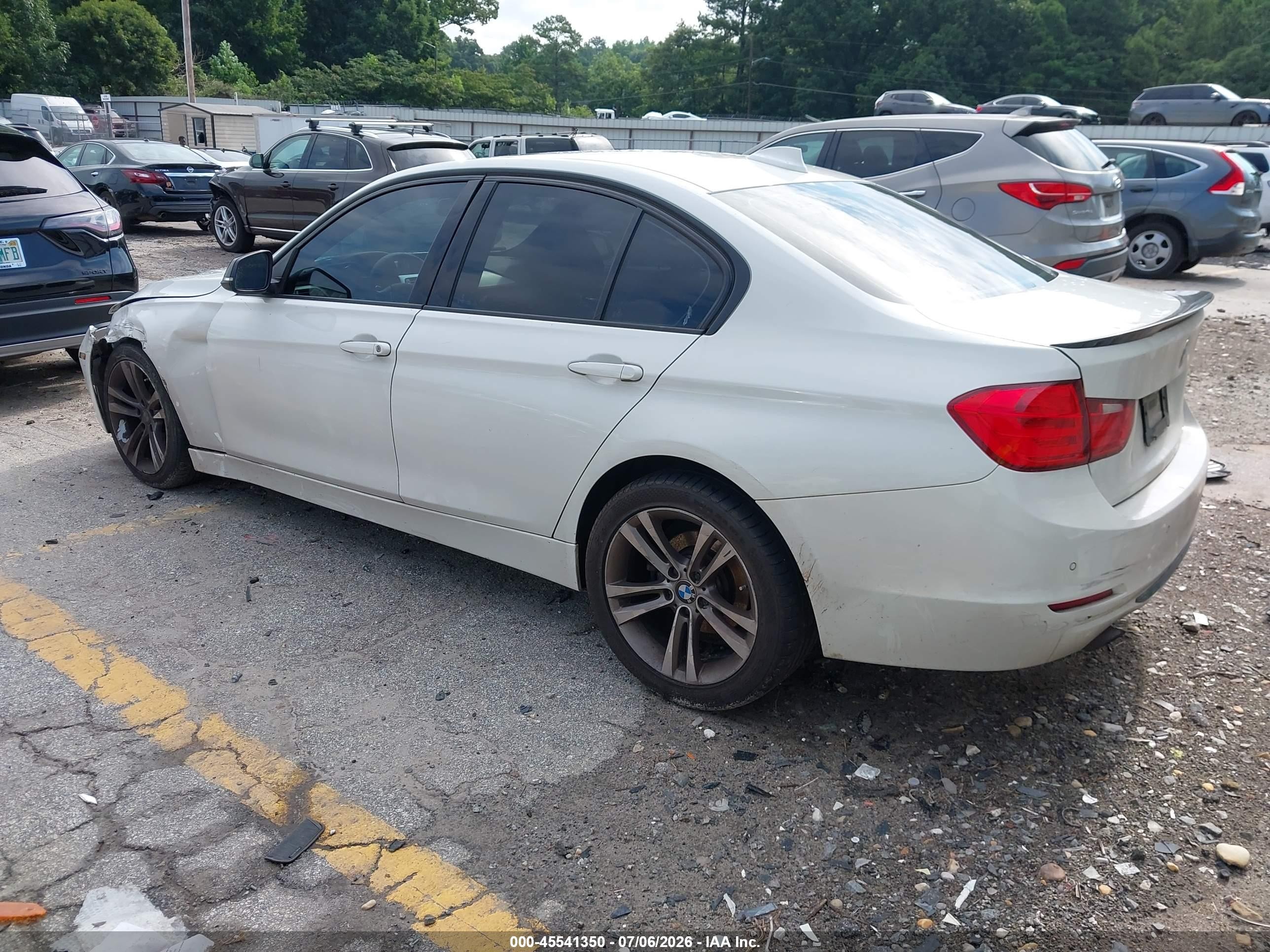 2015 Bmw 328i Xdrive White vin: WBA3B3C59FF548405